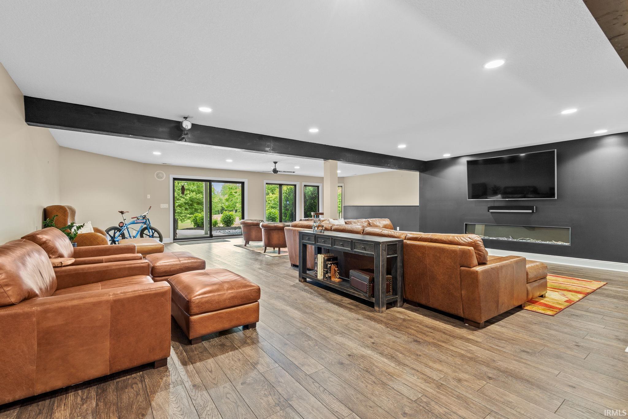 Photo 17 of 2227 Turnberry Lane
