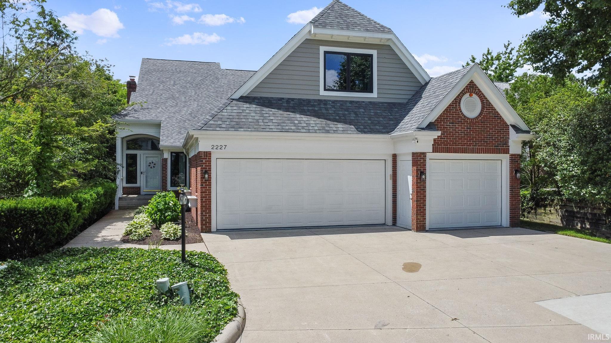 Photo 35 of 2227 Turnberry Lane
