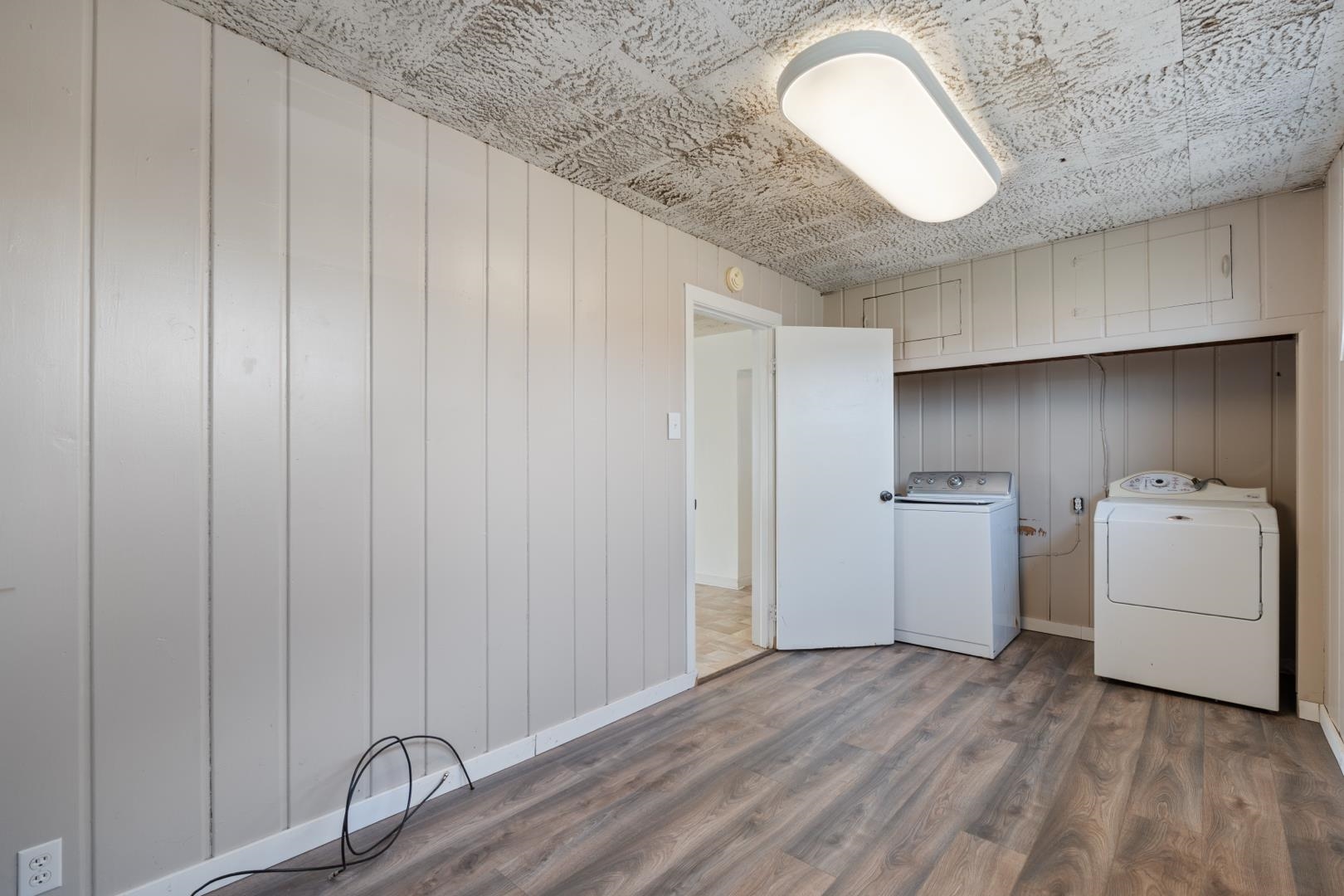 Photo 10 of 310 S Detroit Street