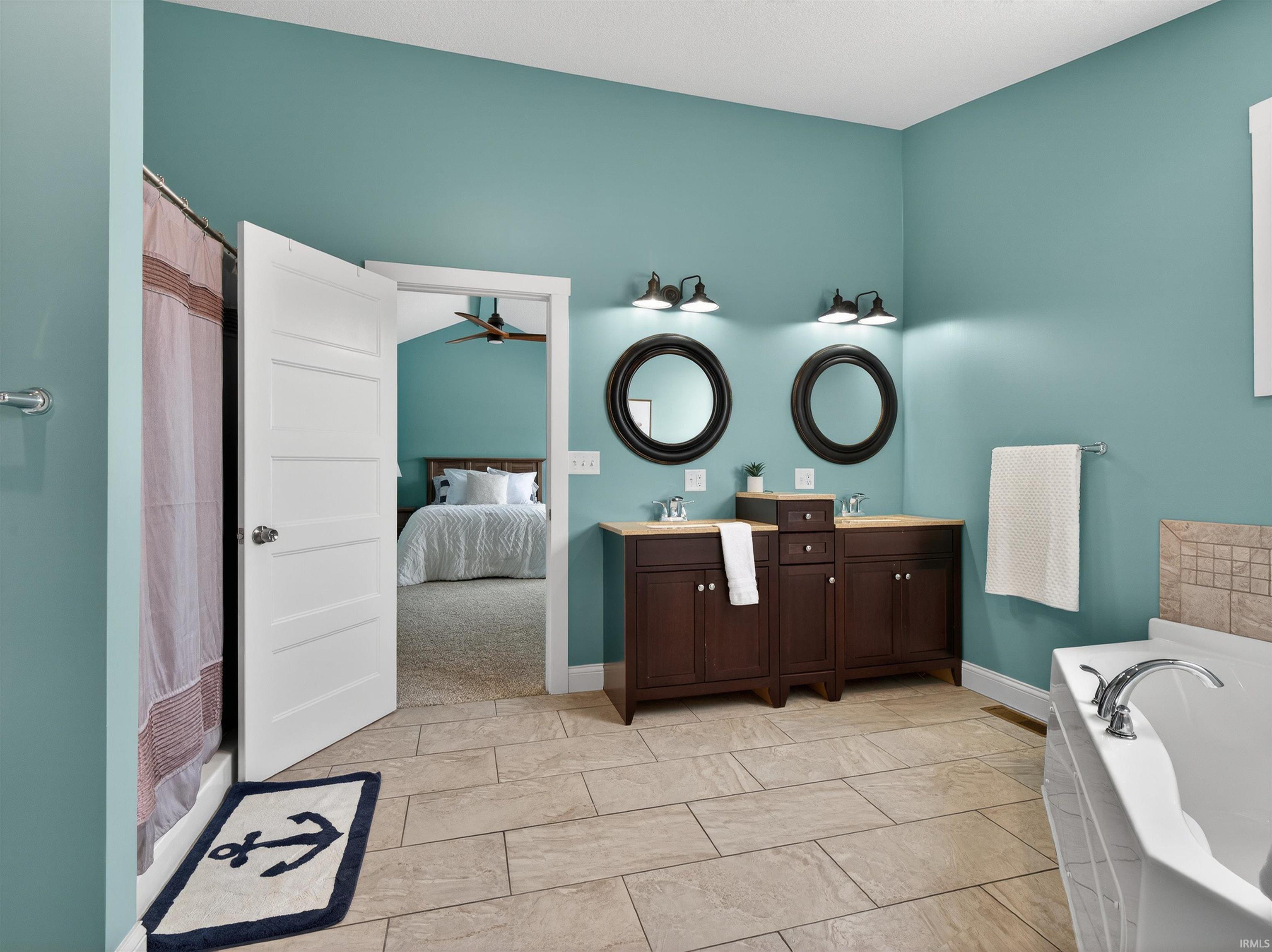 Photo 20 of 10469 N Moore Street