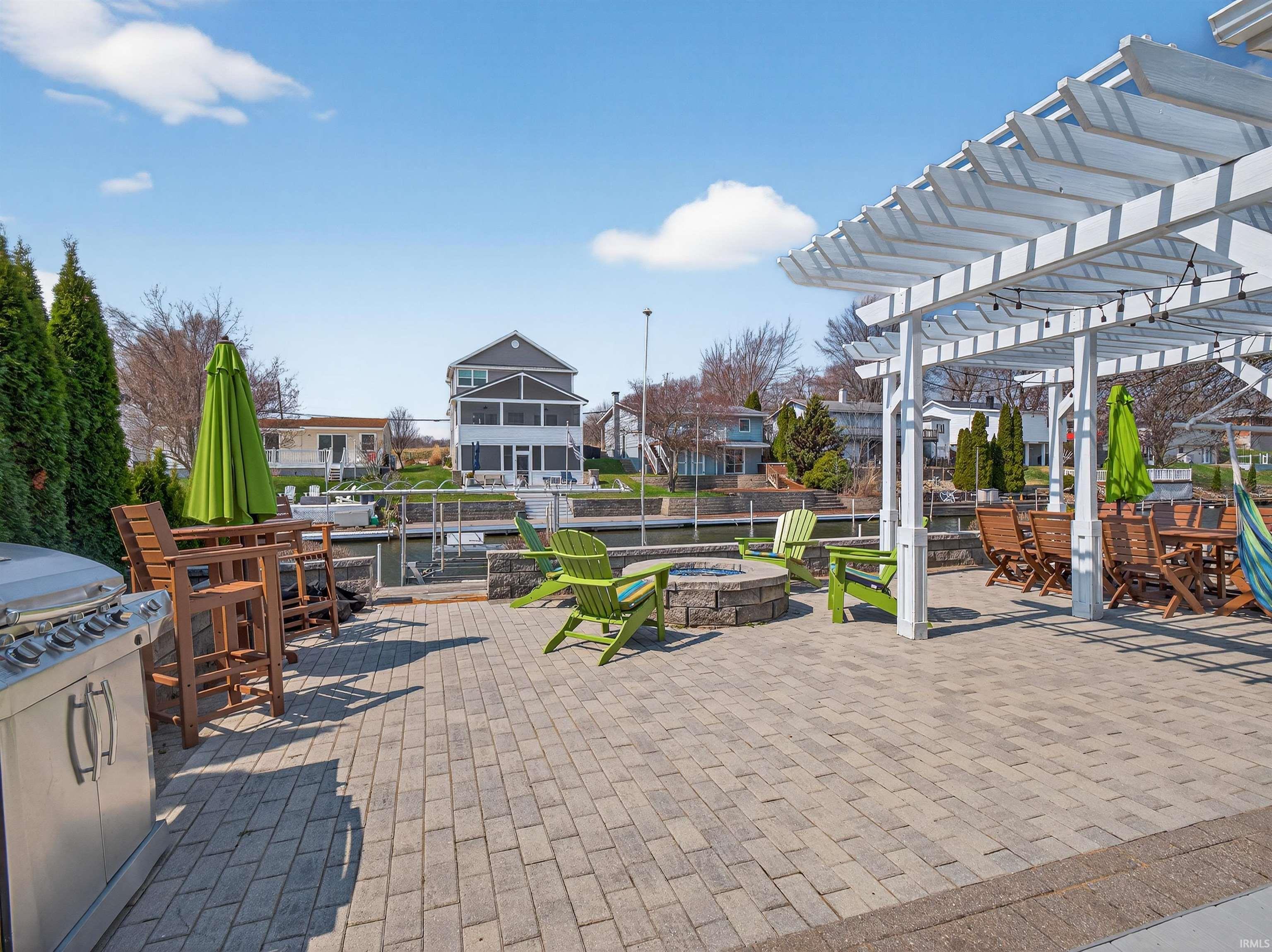 Photo 5 of 10469 N Moore Street