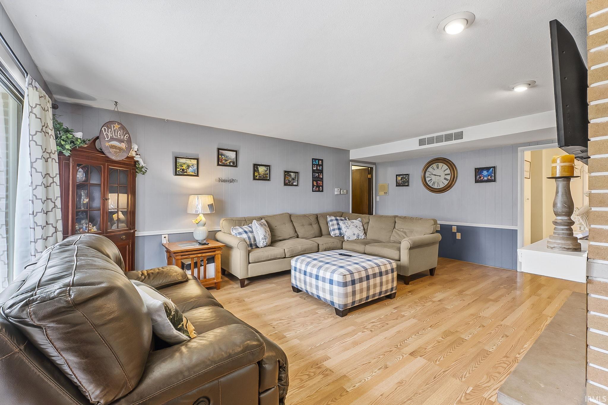 Photo 17 of 1426 Lakewood Drive