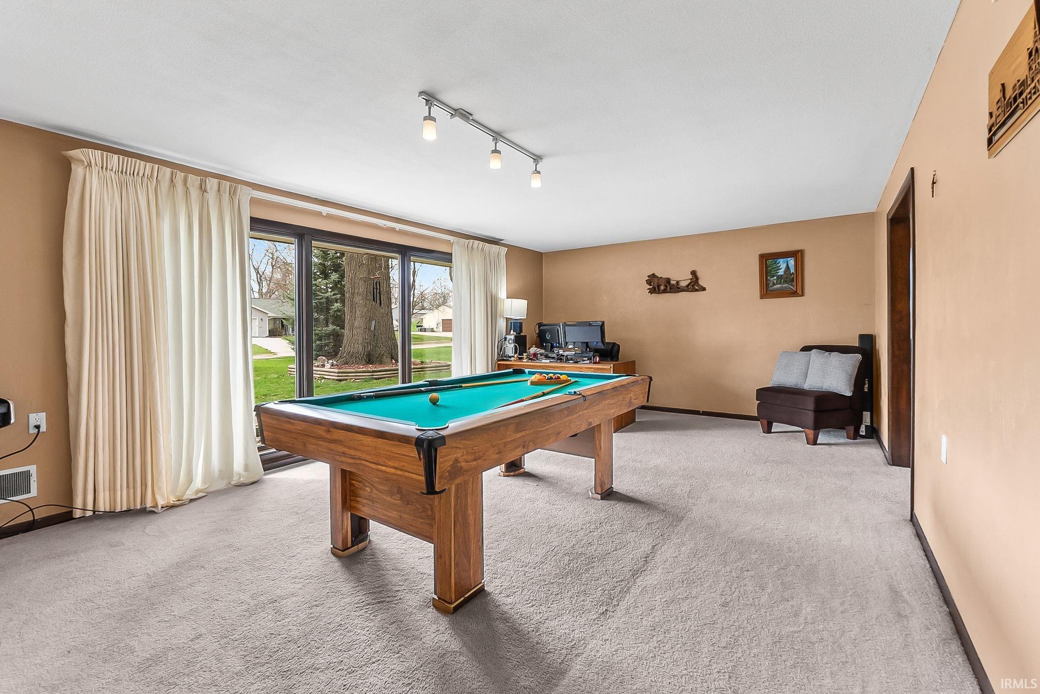 Photo 4 of 1426 Lakewood Drive