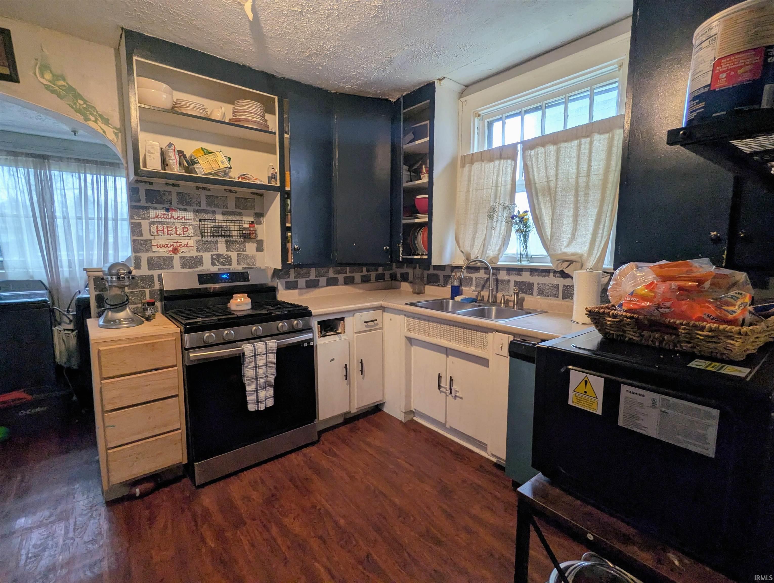 Photo 11 of 1306 Sinclair Street