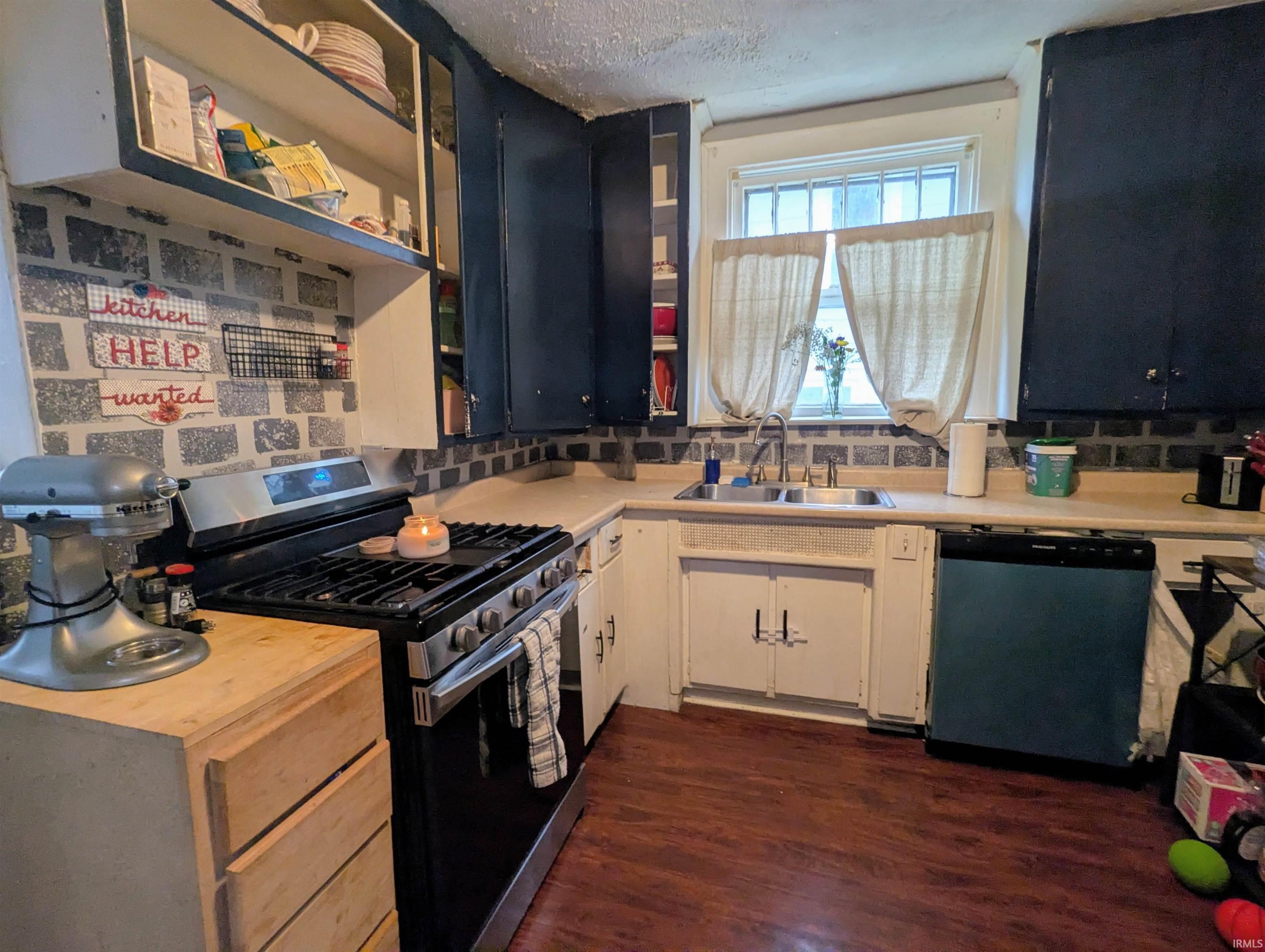 Photo 12 of 1306 Sinclair Street