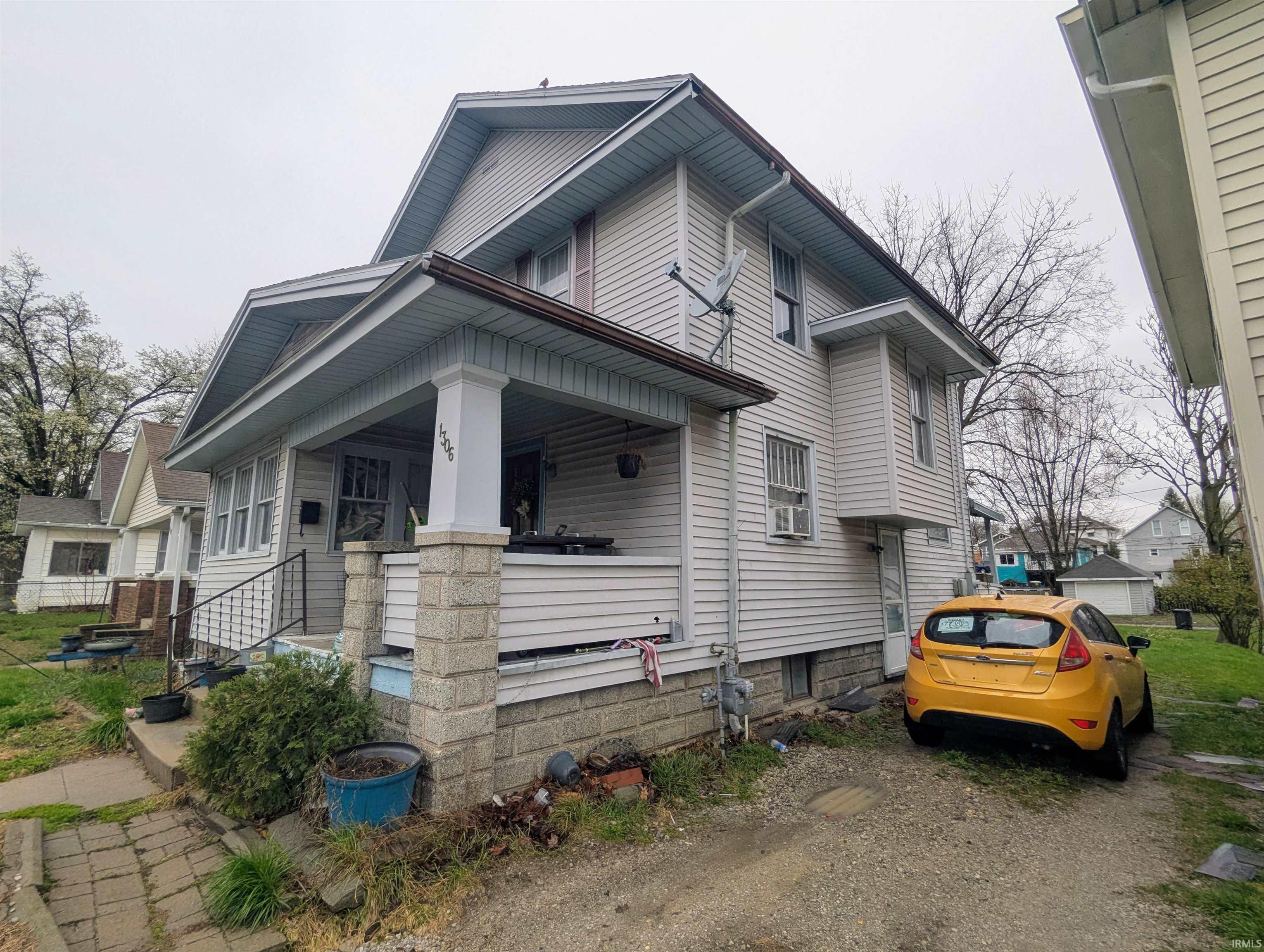 Photo 3 of 1306 Sinclair Street