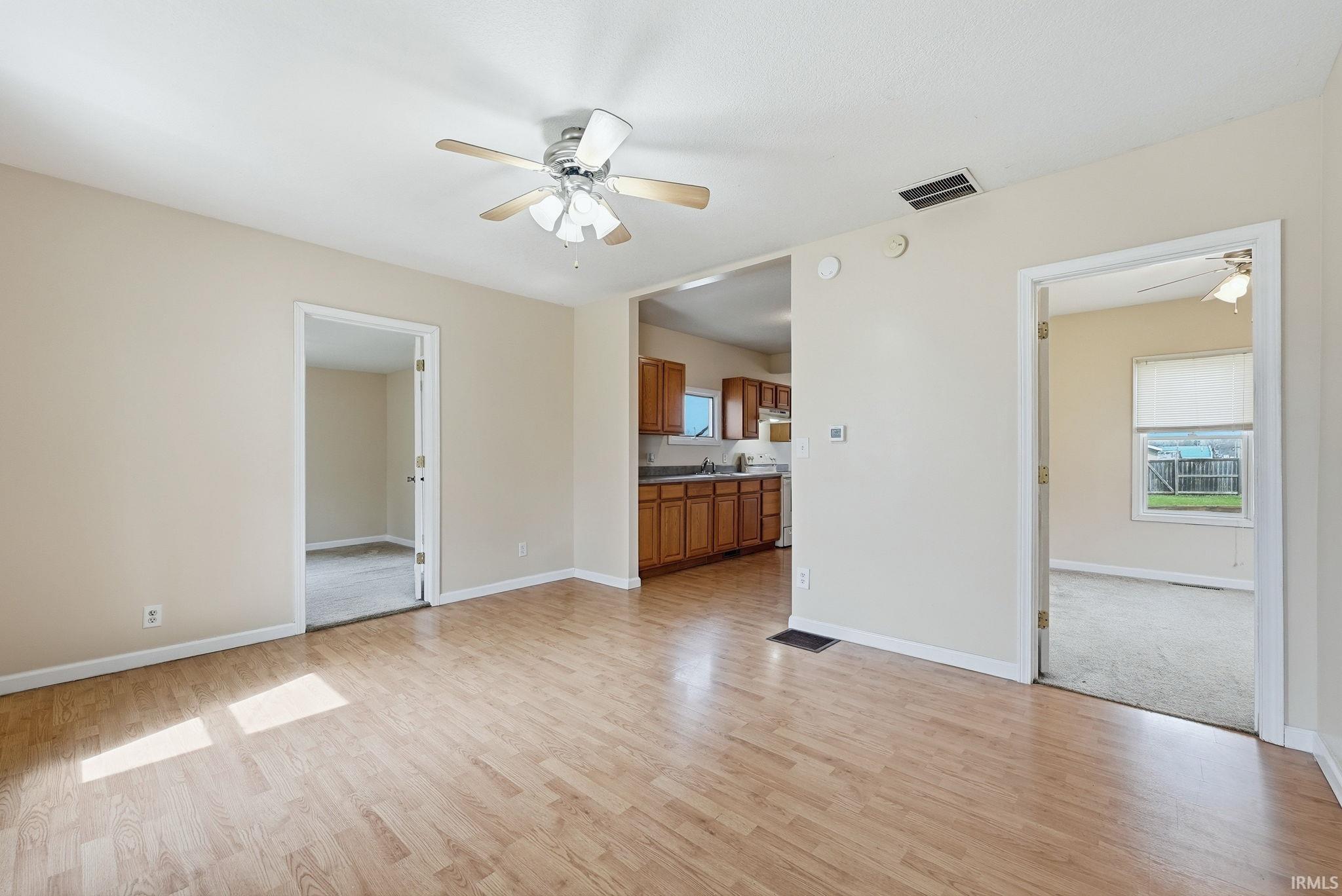 Photo 4 of 312 Joe Street