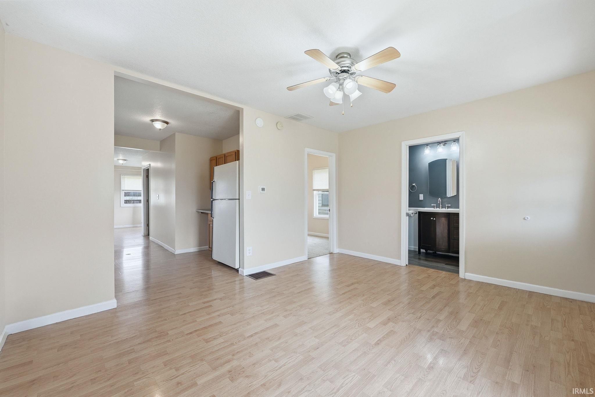 Photo 5 of 312 Joe Street