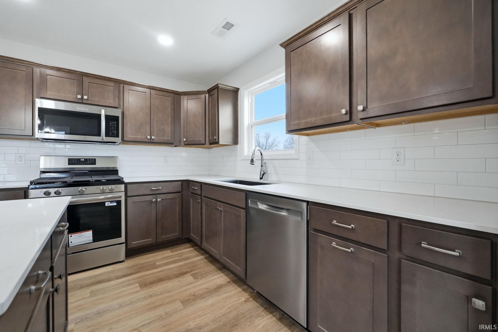 Photo 11 of 218 Saddle Ridge Drive