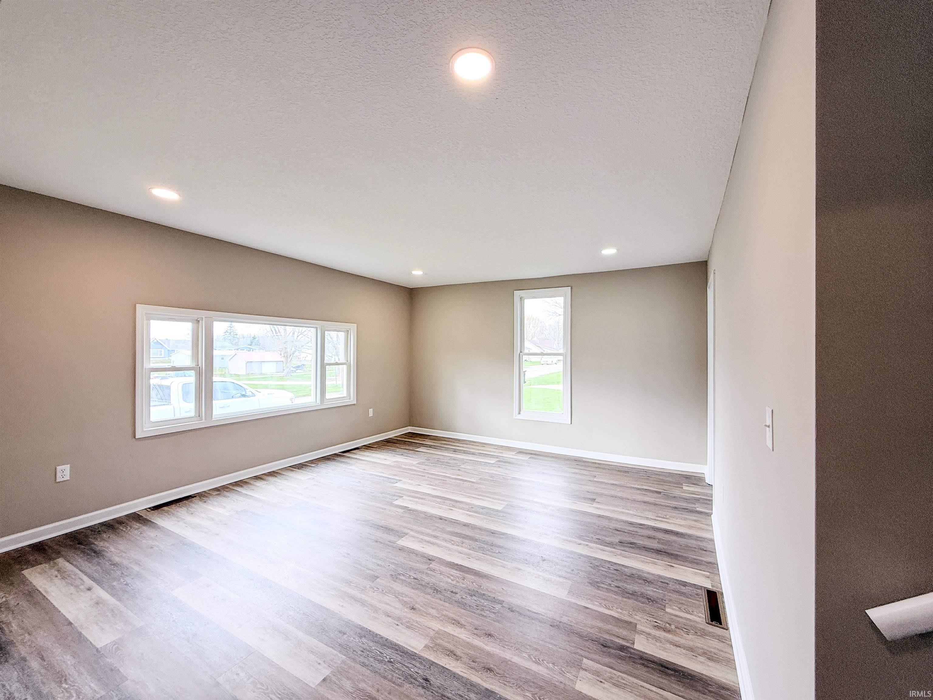 Photo 9 of 1208 W Quincy Street