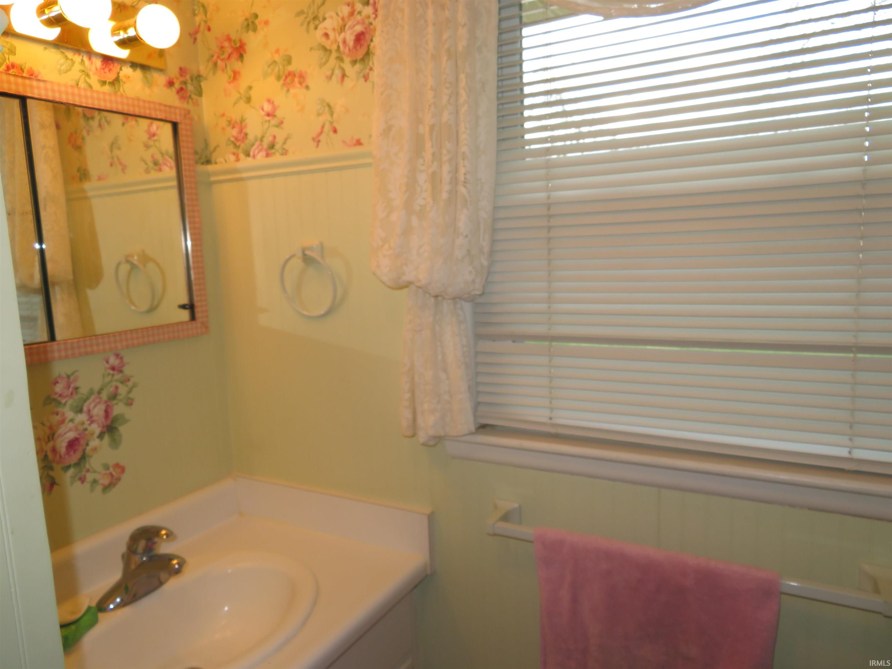 Photo 21 of 2212 Compton Avenue