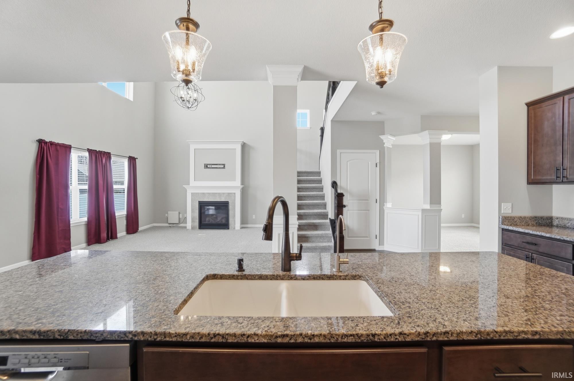 Photo 10 of 377 Carrara Cove