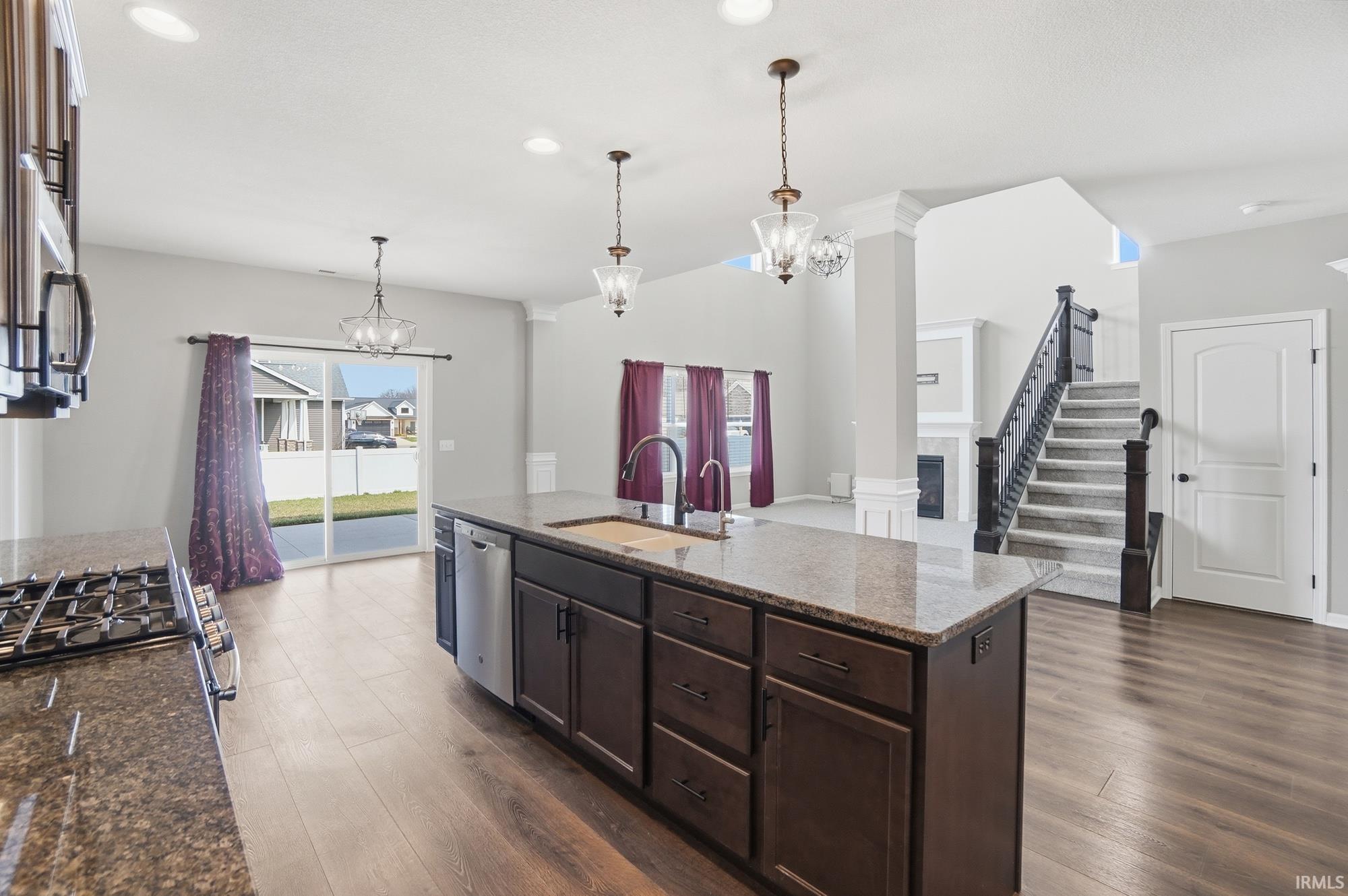 Photo 8 of 377 Carrara Cove