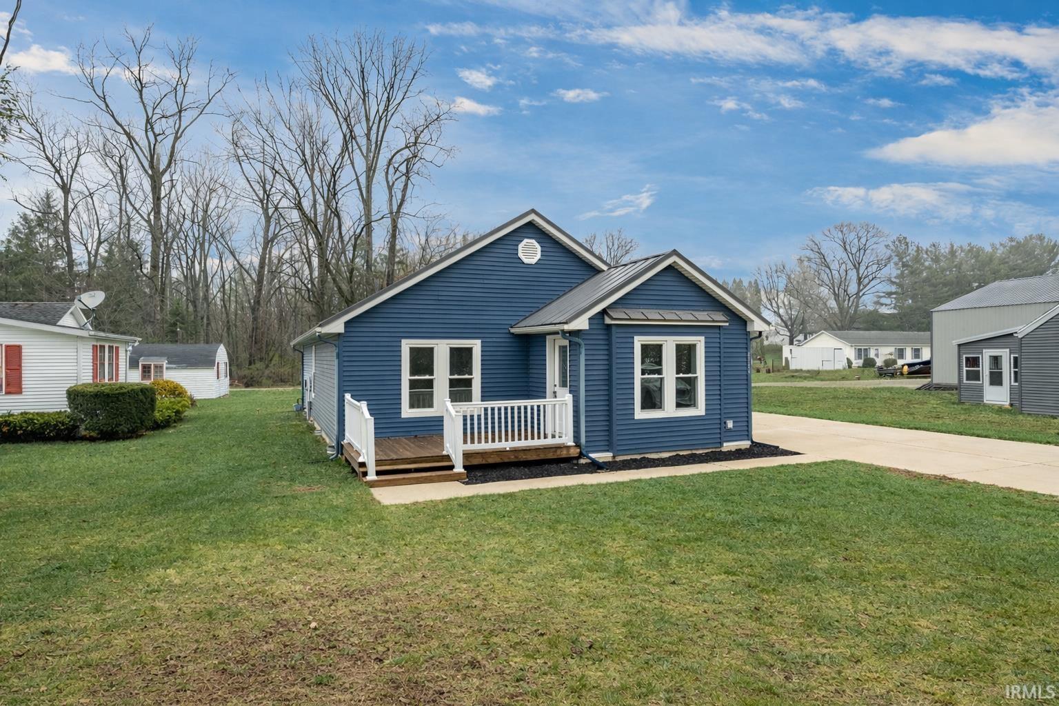 Photo 2 of 8930 E Crow Road