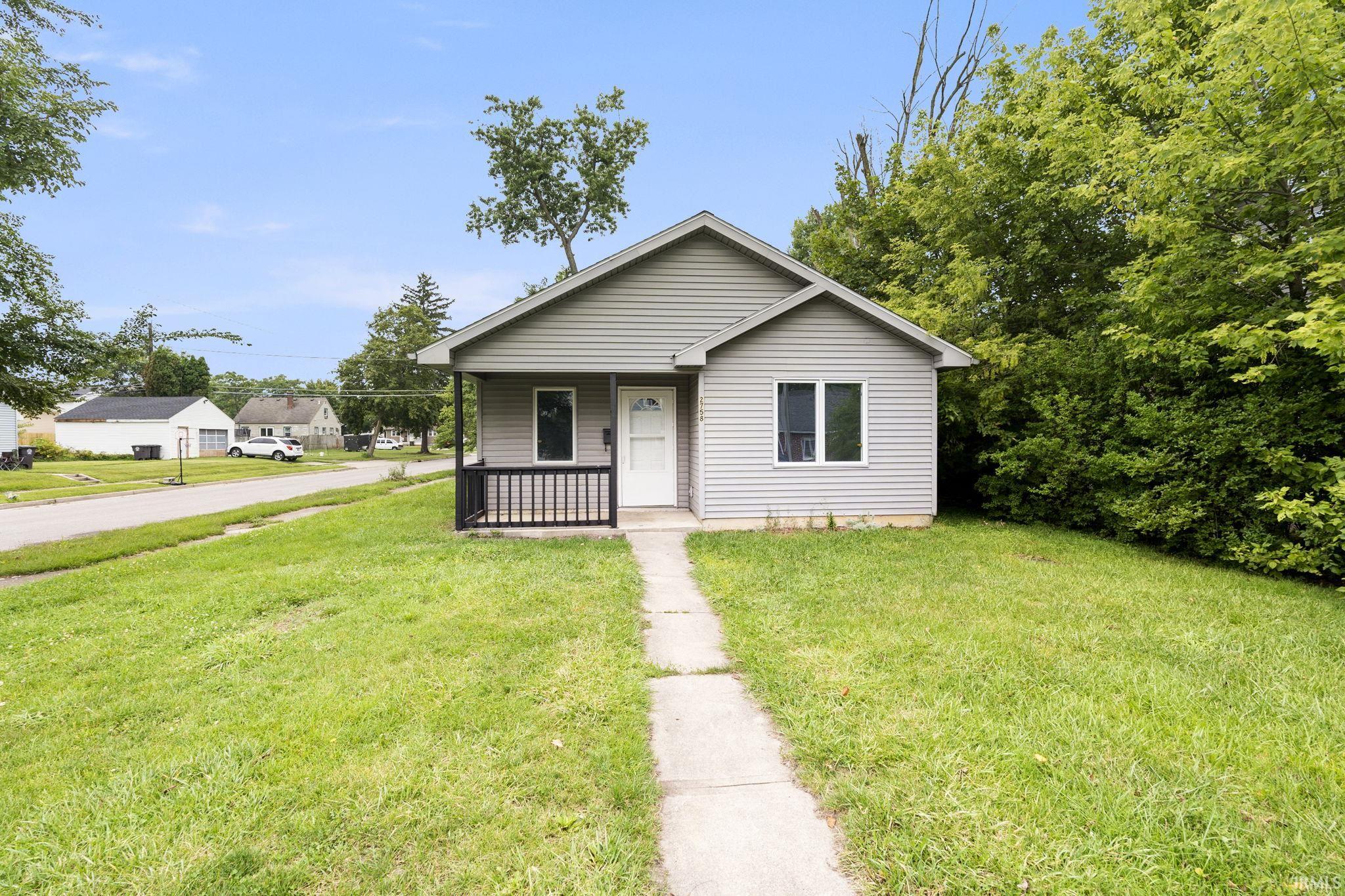 Photo 4 of 2758 Abbott Street