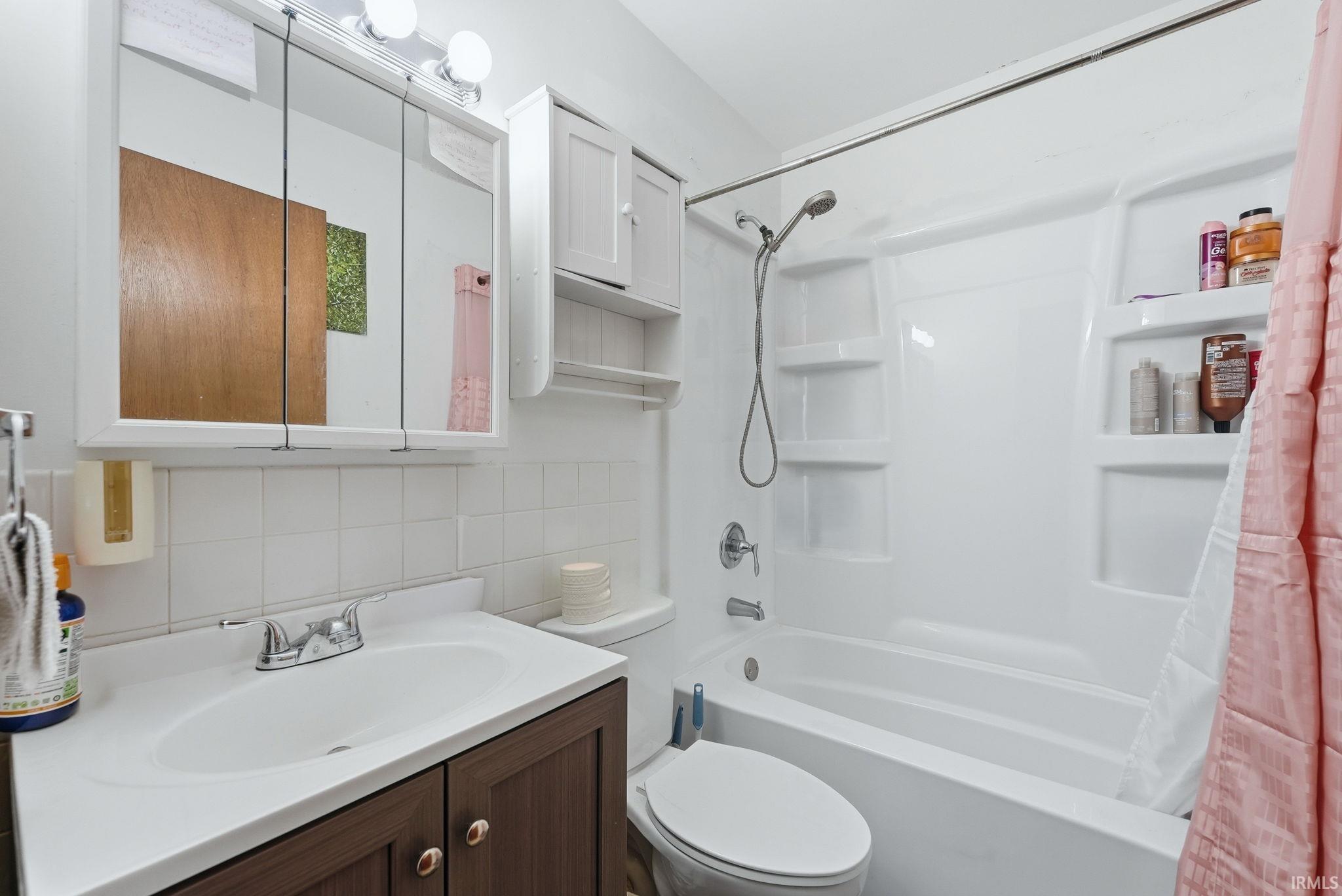 Photo 11 of 5121 Ardmore Avenue