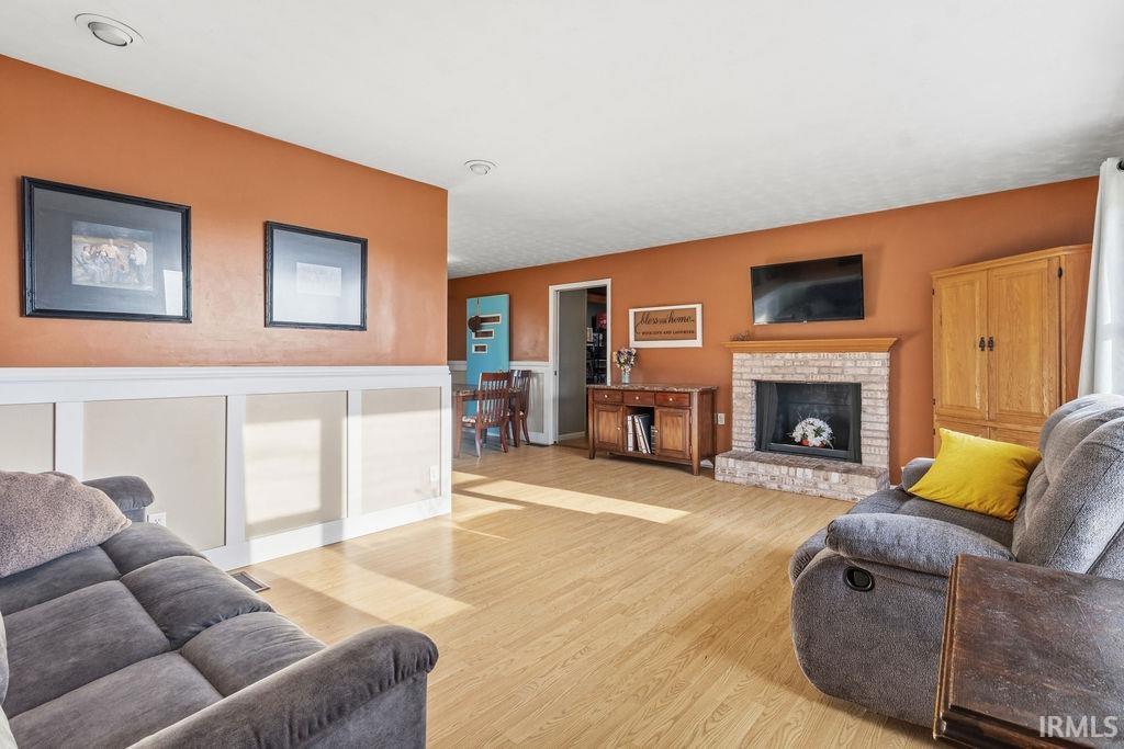 Photo 2 of 5310 N 850 E