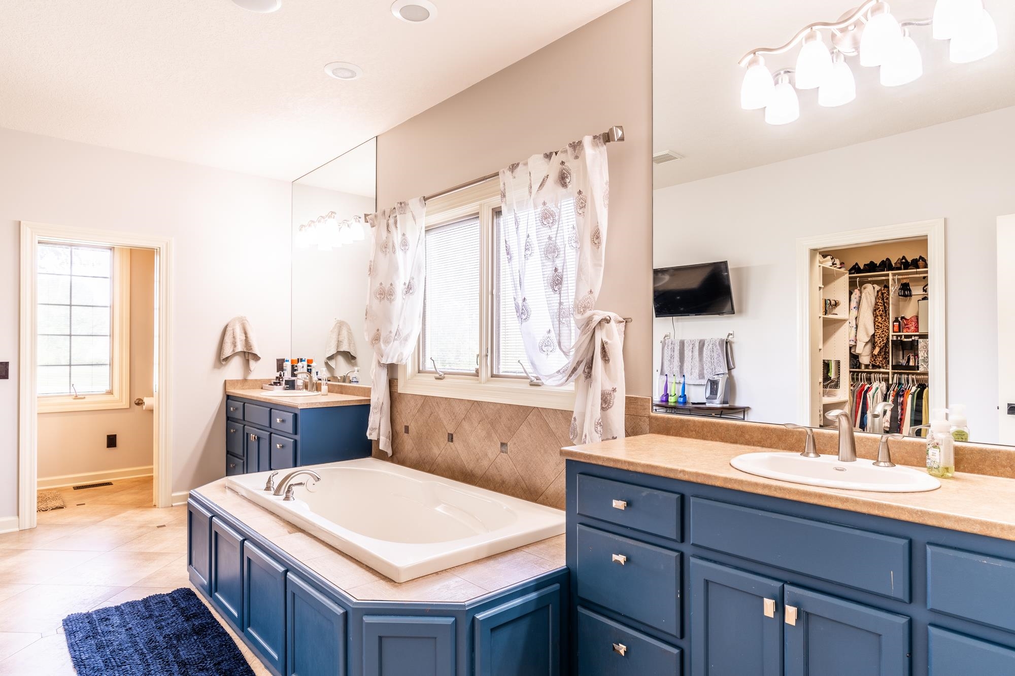 Photo 11 of 1615 Sycamore Hills Parkway