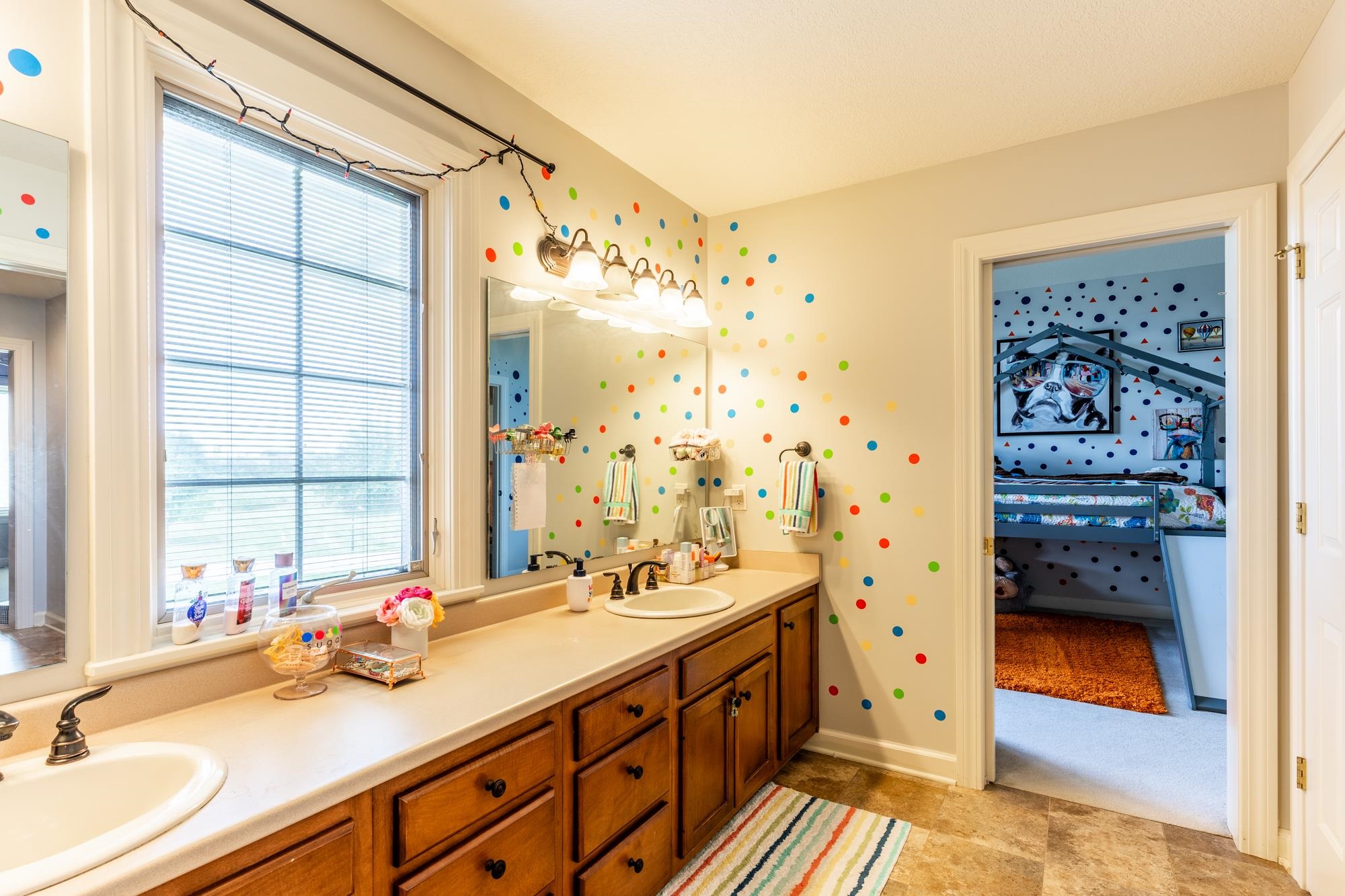 Photo 33 of 1615 Sycamore Hills Parkway