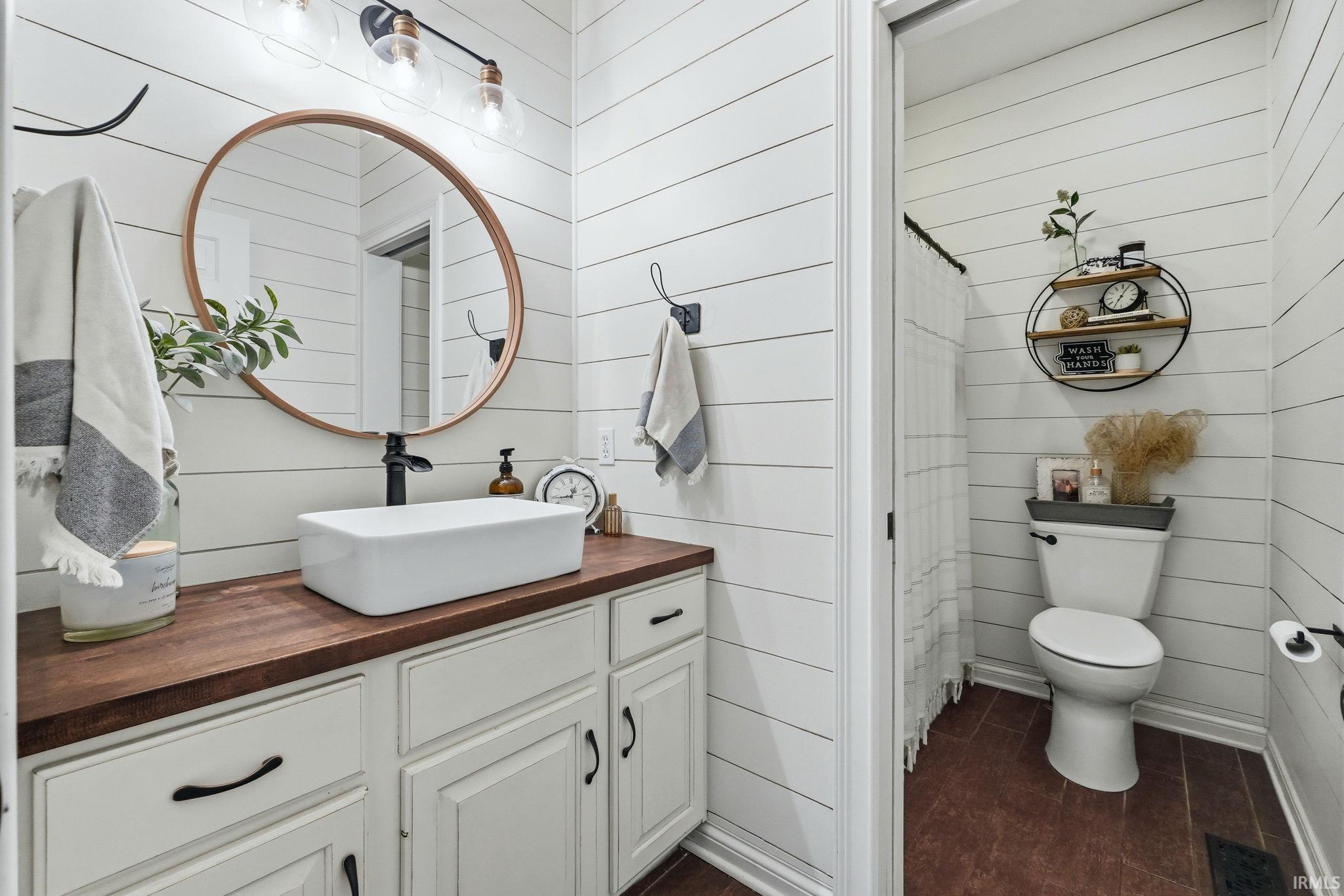 Photo 18 of 9802 Banyan Court