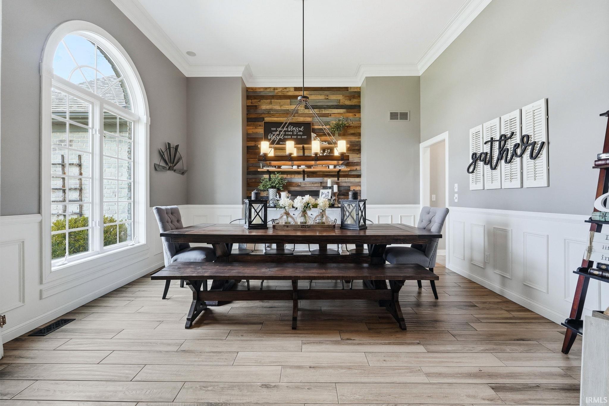 Photo 4 of 9802 Banyan Court