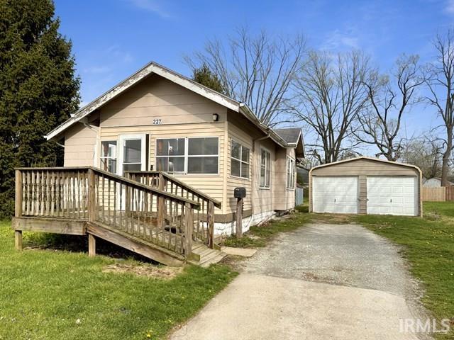 Homes for sale in Anderson, IN | 237 Ringwood Wy, Anderson, IN 46013 | MLS# 202611823