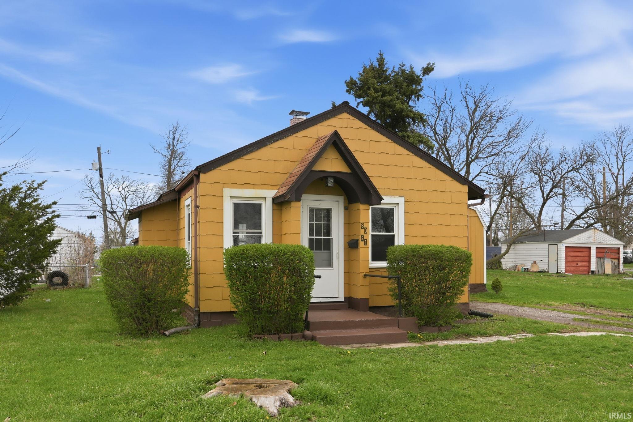 Photo 2 of 3021 Trentman Avenue