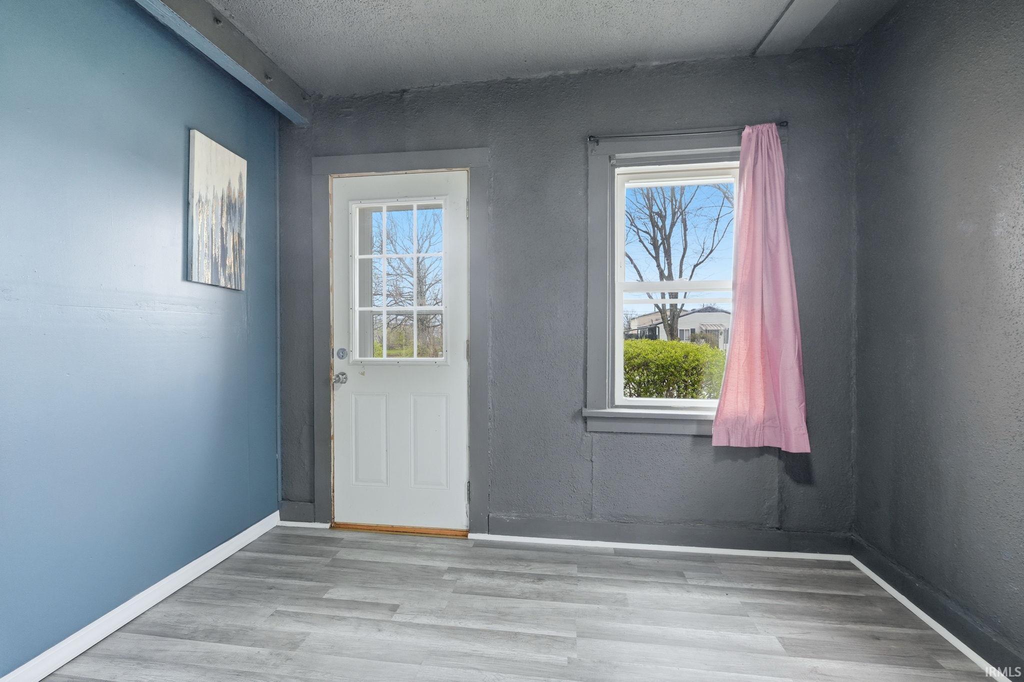 Photo 3 of 3021 Trentman Avenue