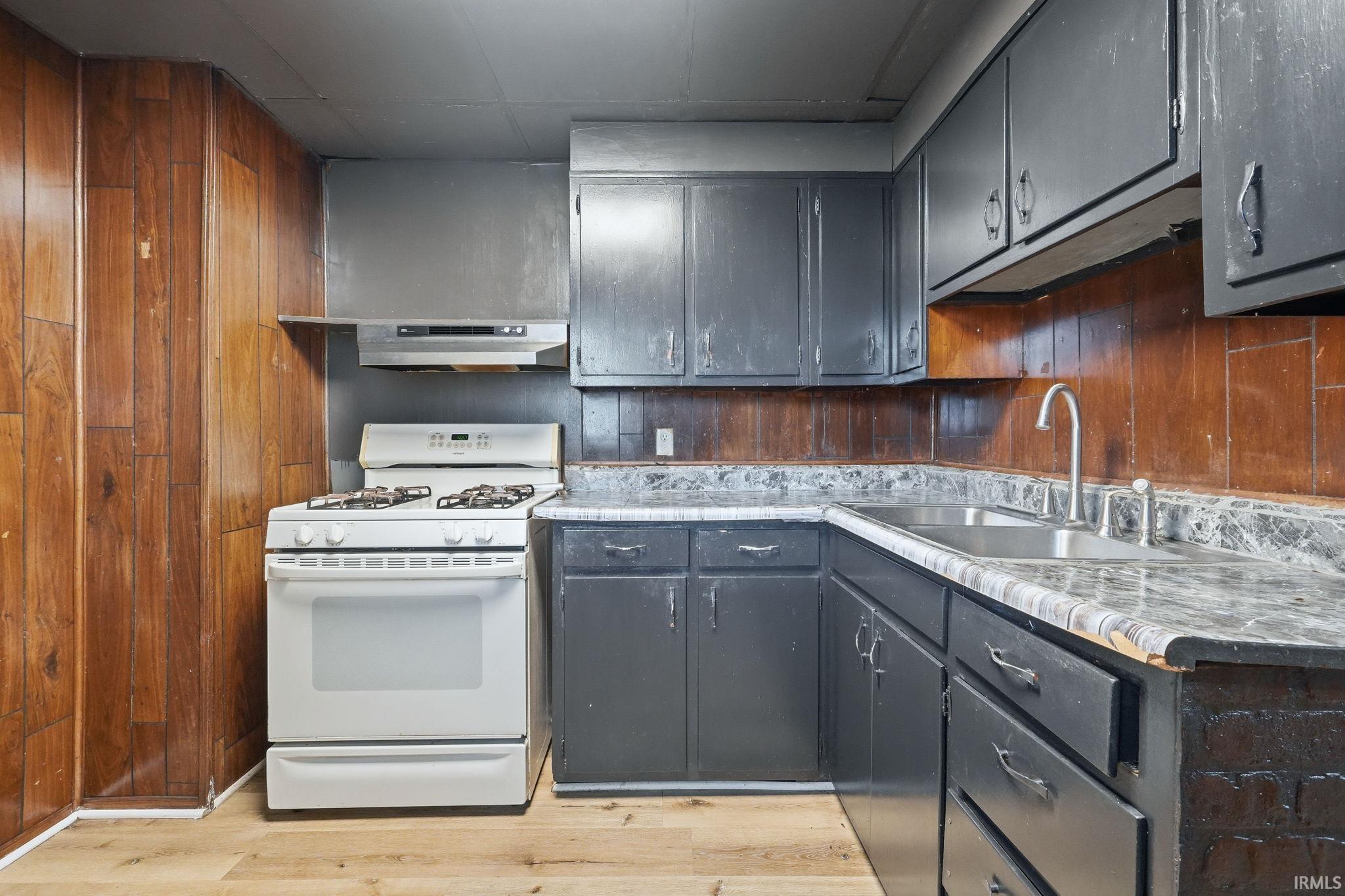 Photo 8 of 3021 Trentman Avenue