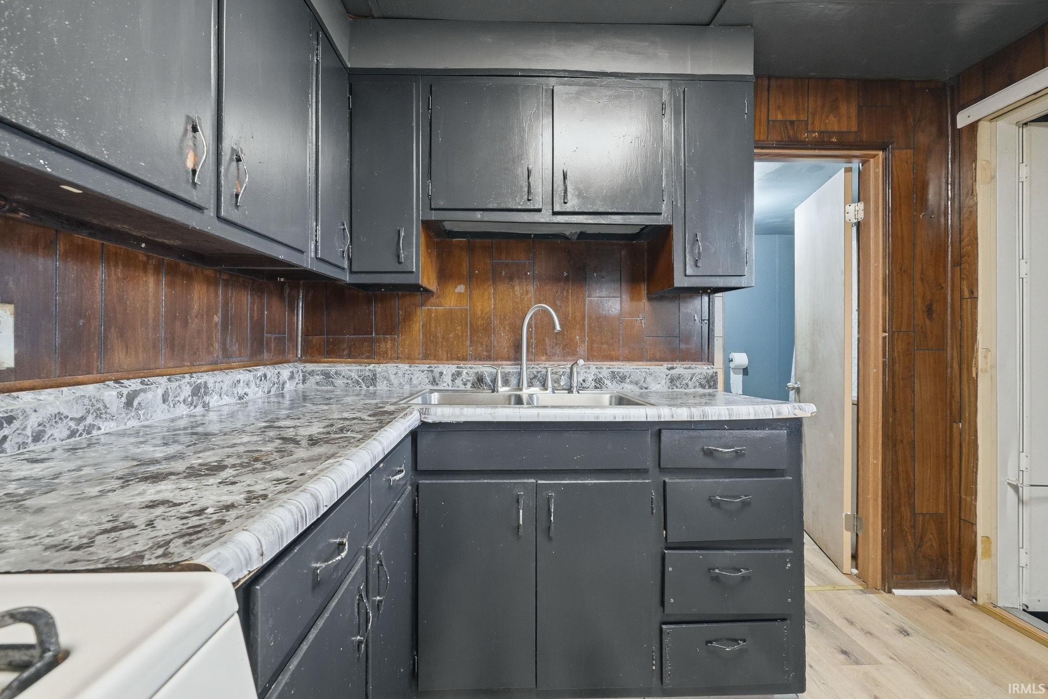 Photo 9 of 3021 Trentman Avenue
