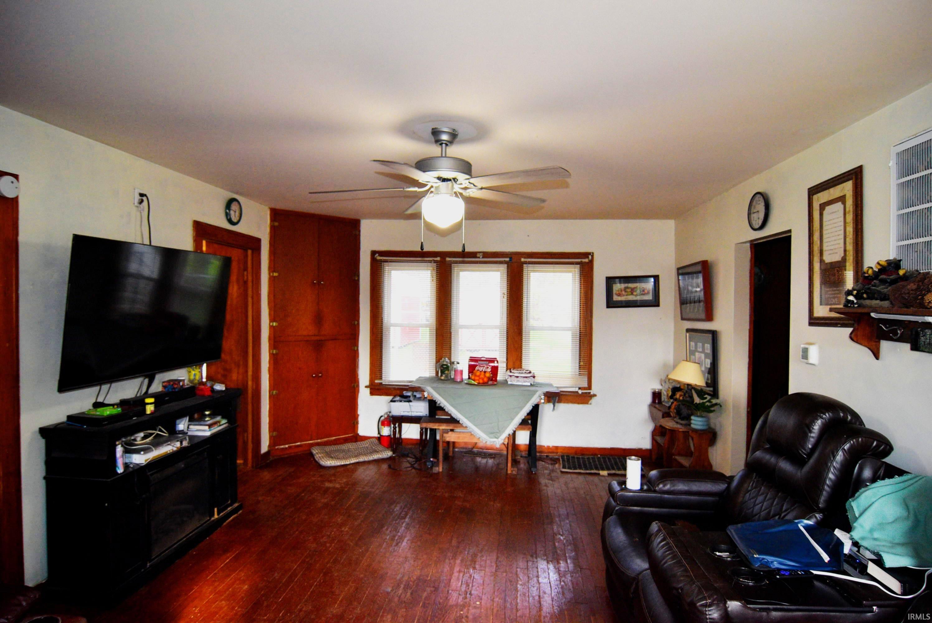 Photo 4 of 265 N Washington Street
