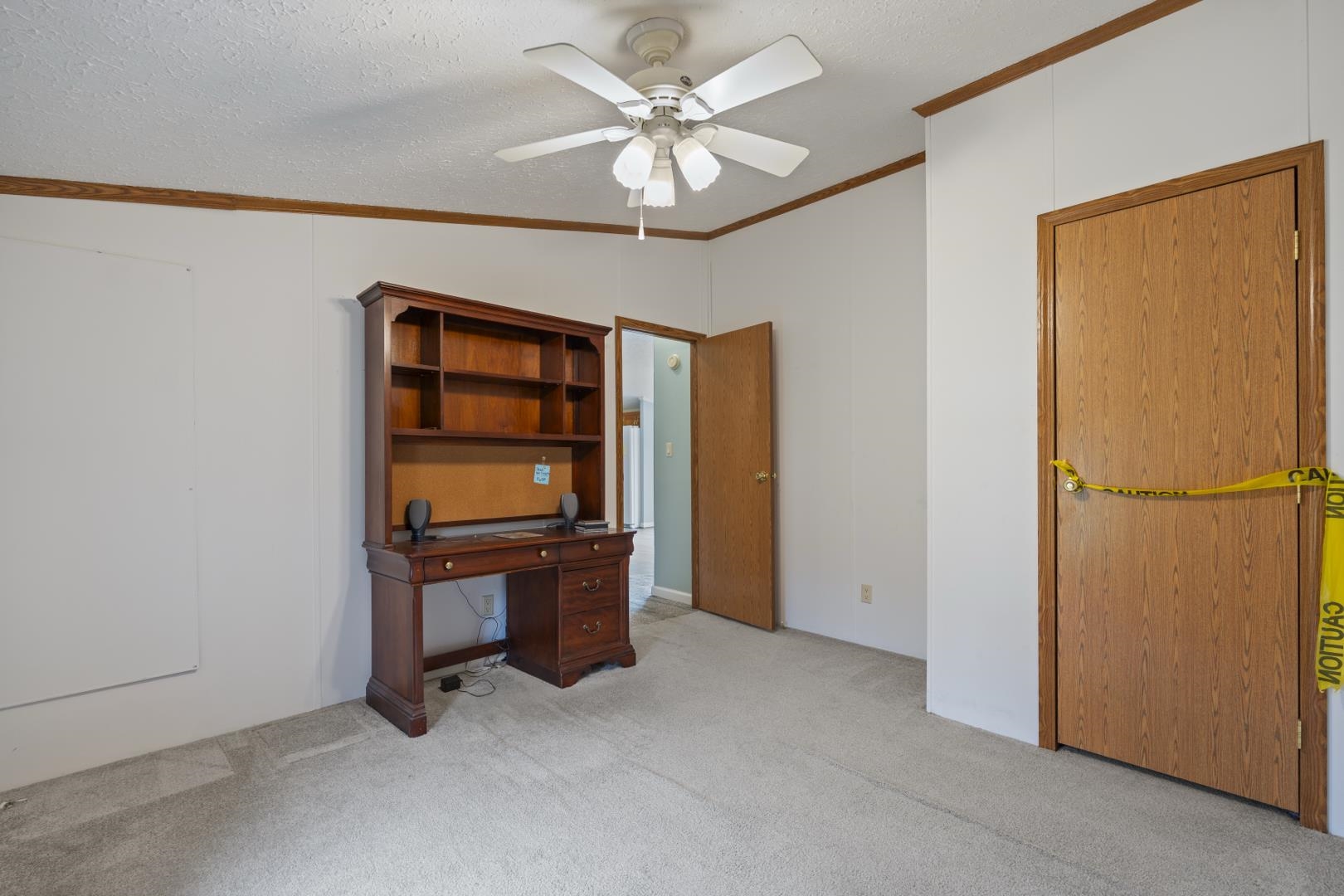 Photo 17 of 511 Midlake Drive