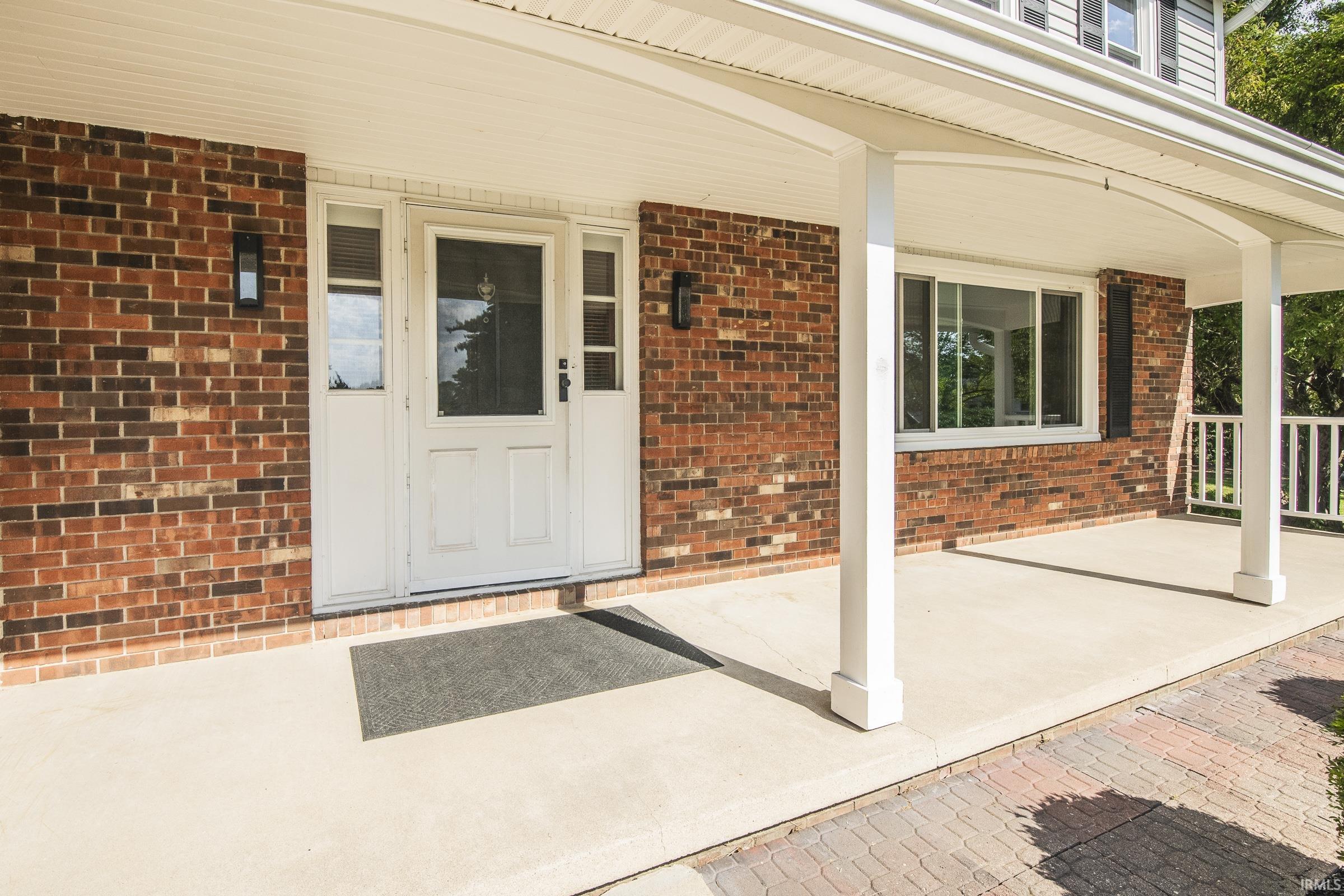 2nd image of 211 S Spriggs Ct, Bloomington, IN 47403 | MLS# 202612148