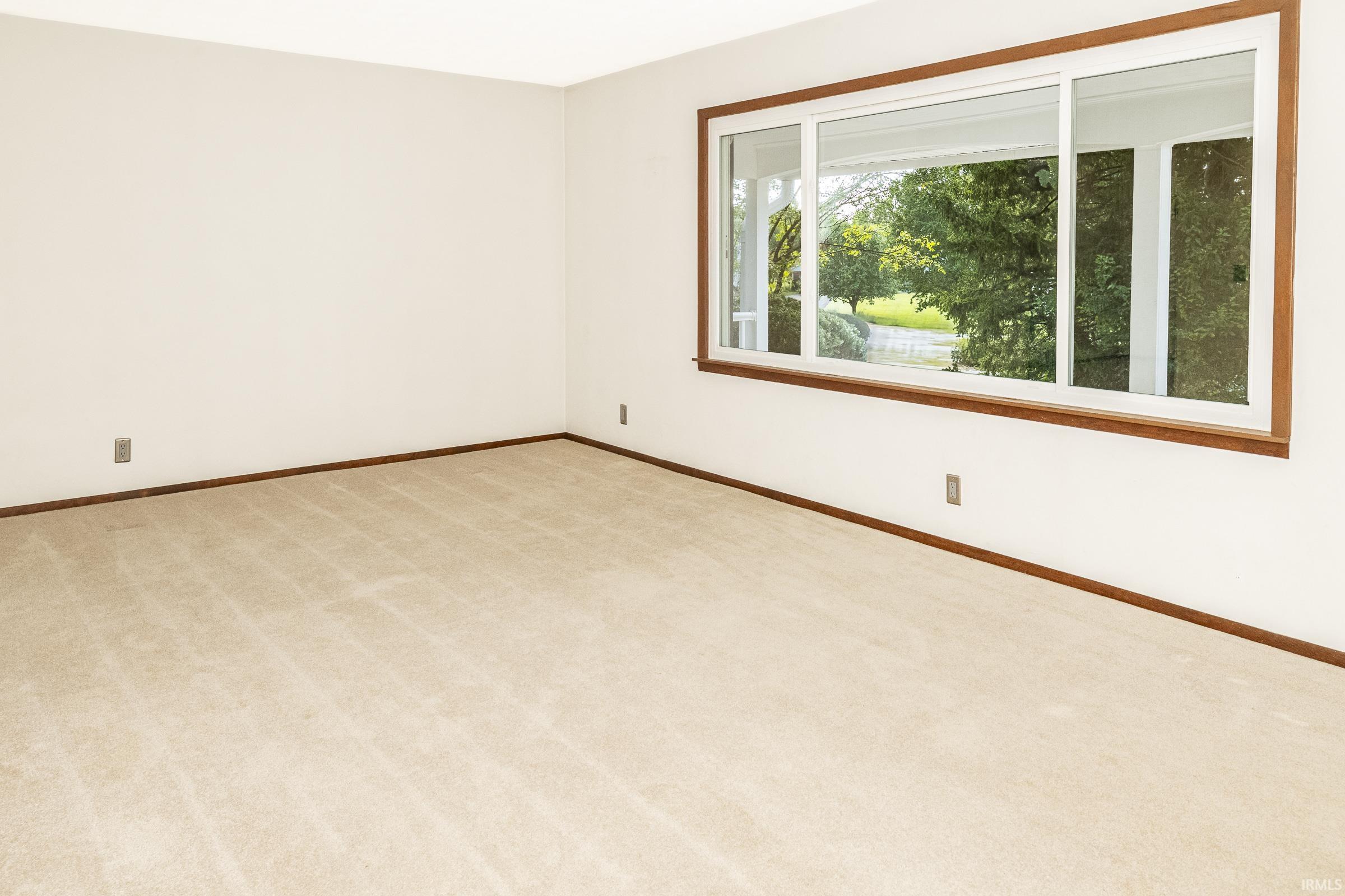 5th image of 211 S Spriggs Ct, Bloomington, IN 47403 | MLS# 202612148
