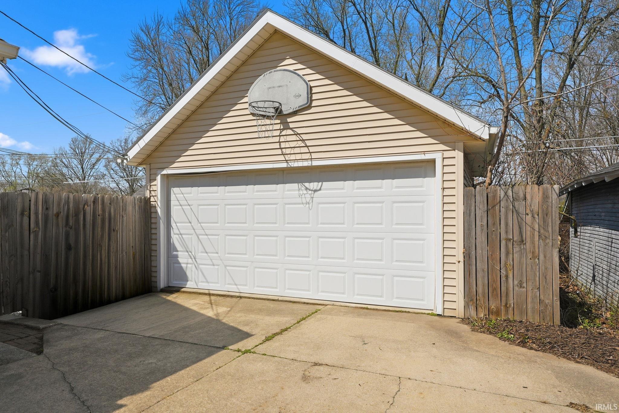 Photo 31 of 1235 Charlotte Avenue