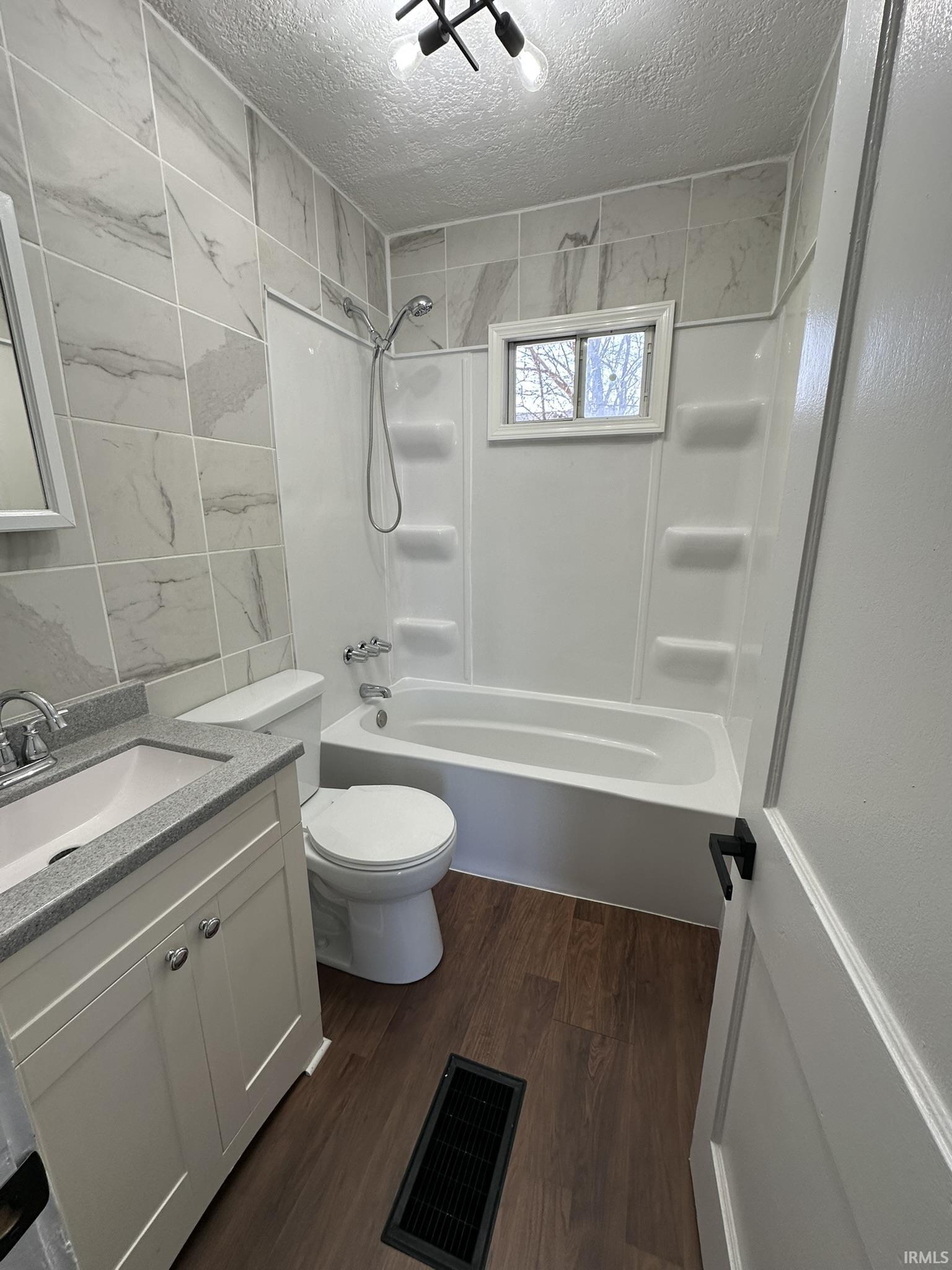 Photo 5 of 4102 Holton Avenue