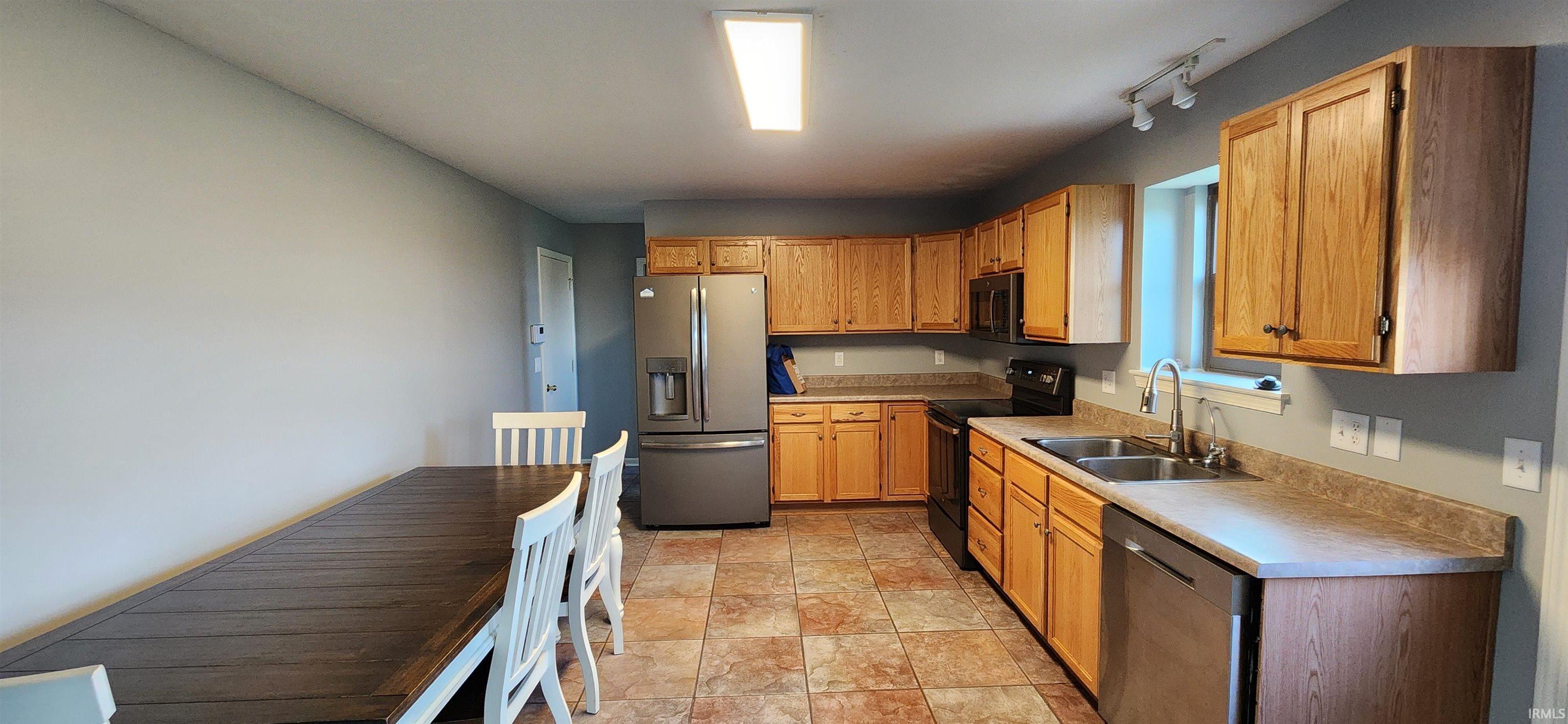 Photo 7 of 4502 Castle Rock Drive