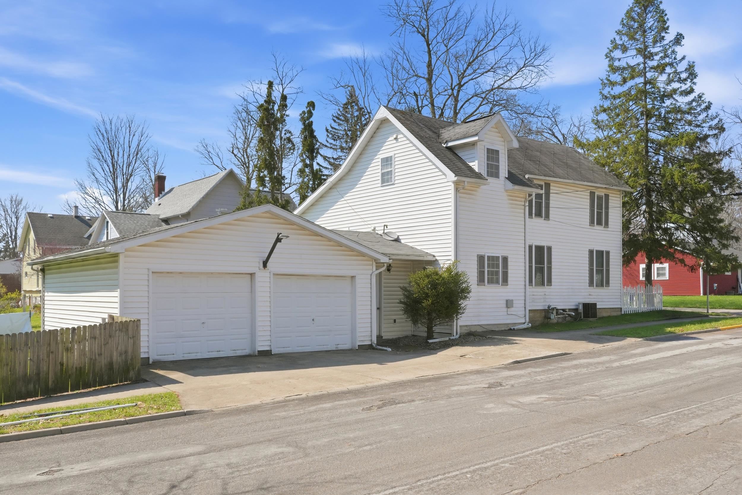 Photo 34 of 601 S Martha Street