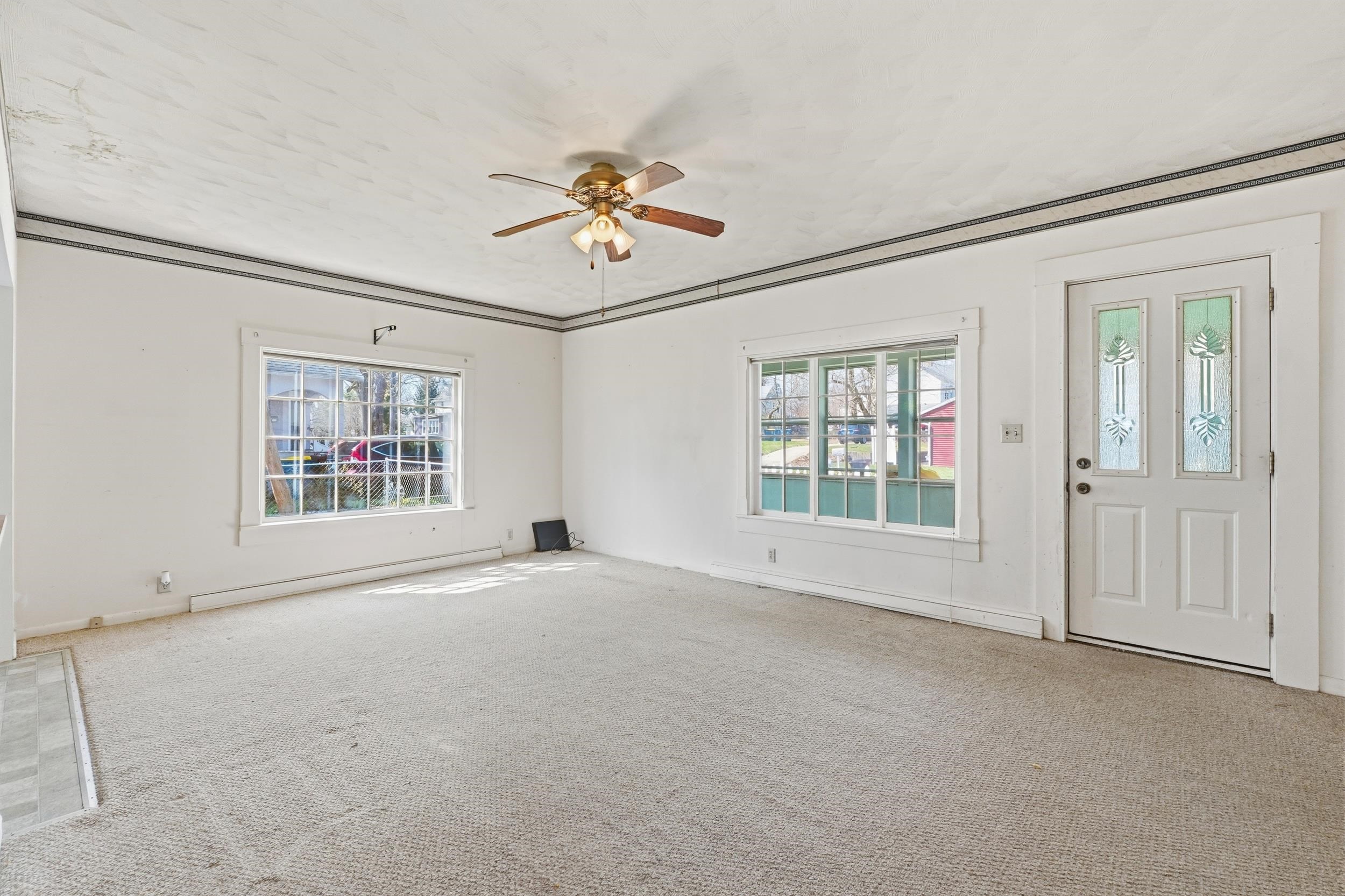 Photo 7 of 601 S Martha Street