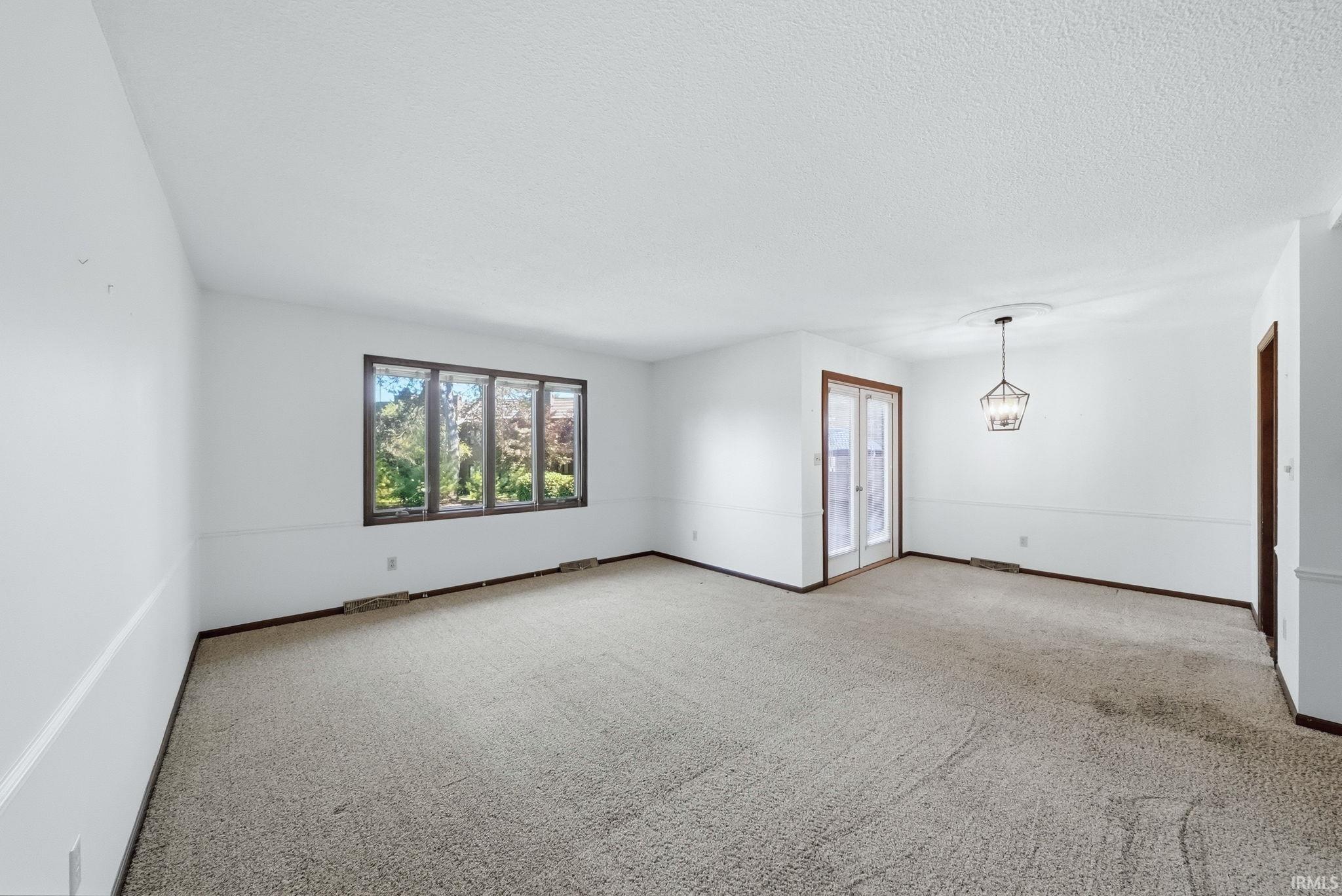 Photo 5 of 6669 Quail Ridge Lane