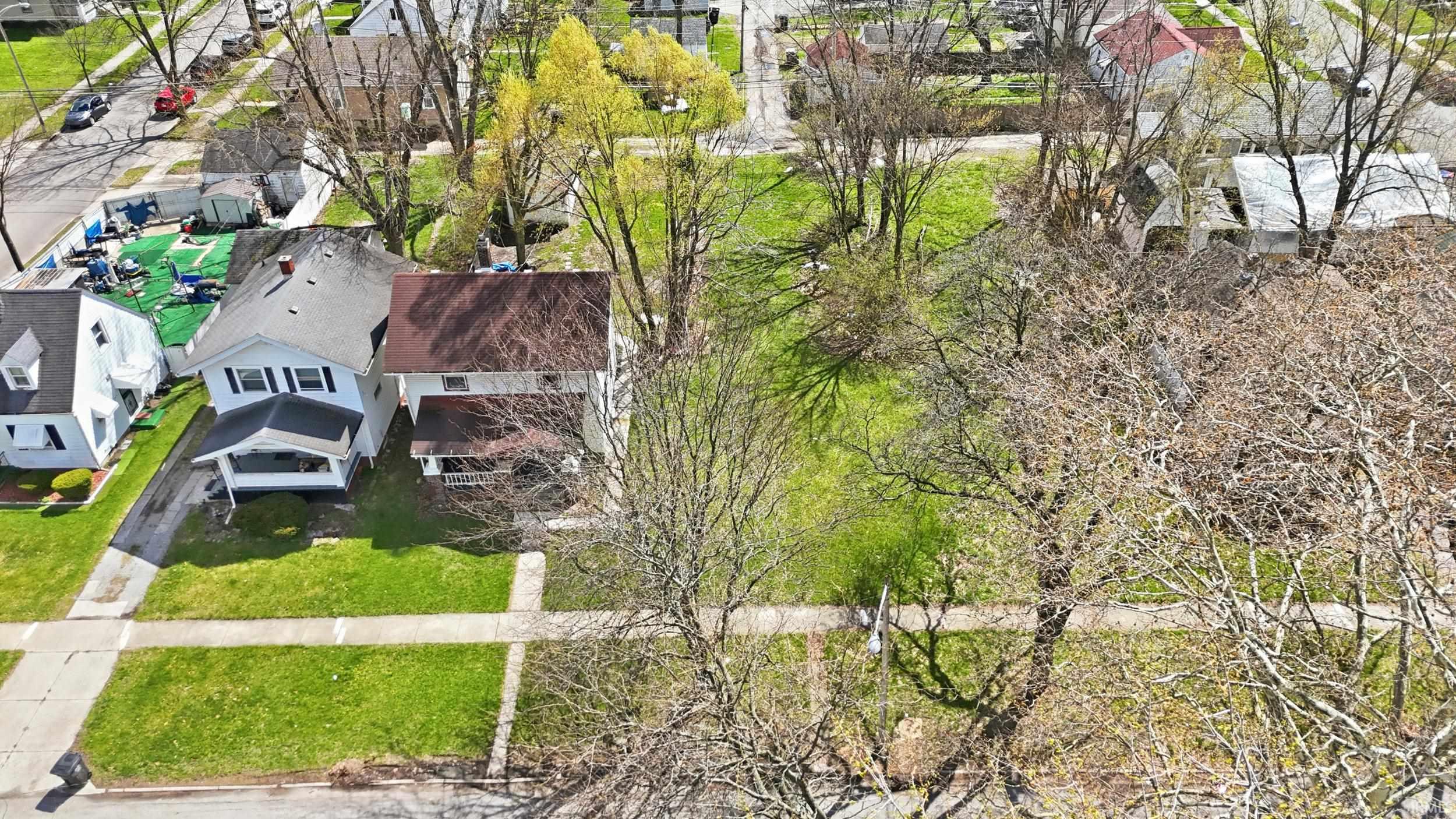 Photo 3 of 2016 Drexel Avenue