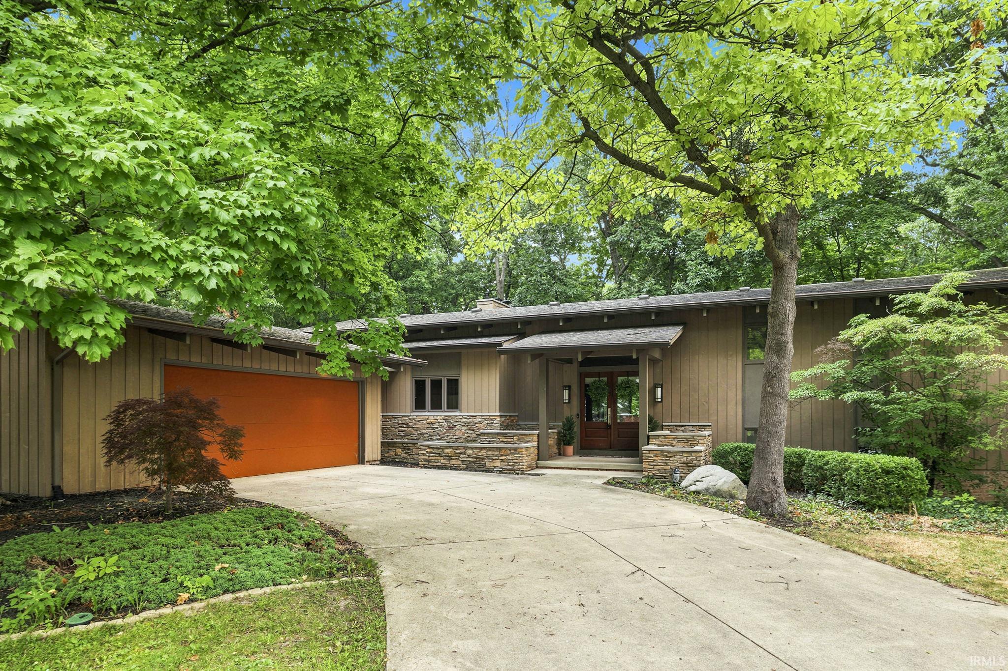2nd image of 220 Pawnee Dr, West Lafayette, IN 47906 | MLS# 202613032