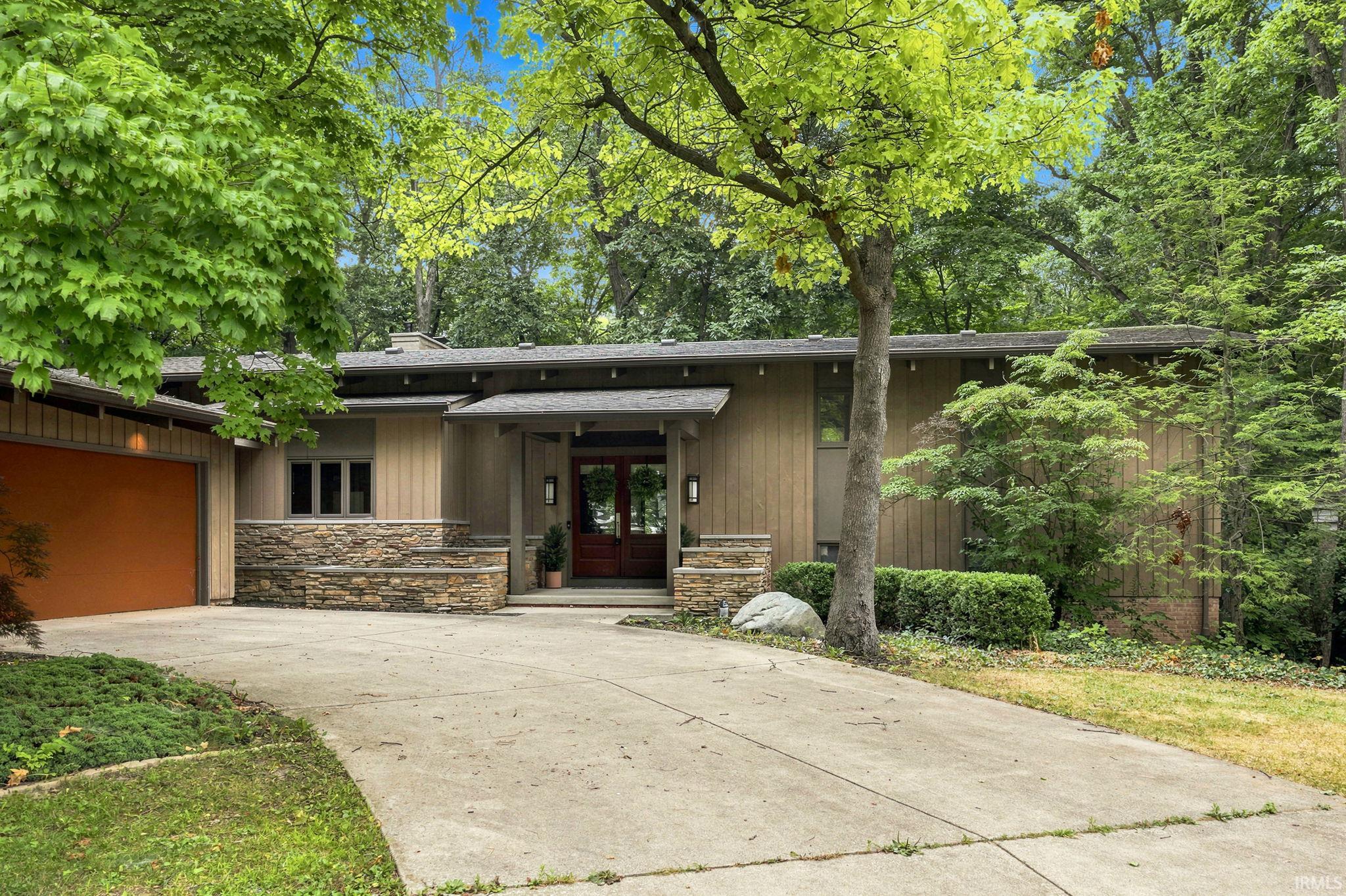 3rd image of 220 Pawnee Dr, West Lafayette, IN 47906 | MLS# 202613032
