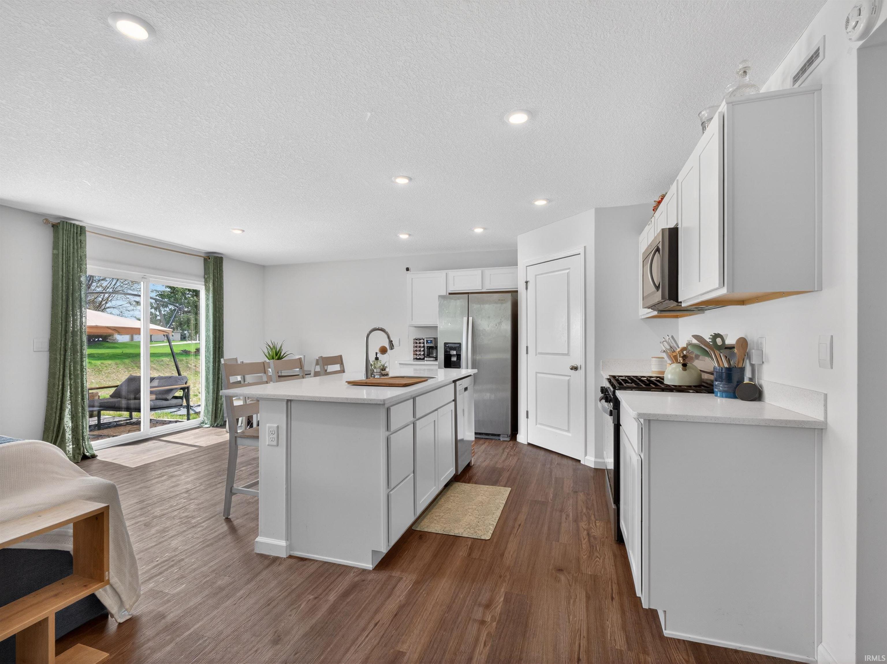 Photo 8 of 1200 Greenbrier Boulevard
