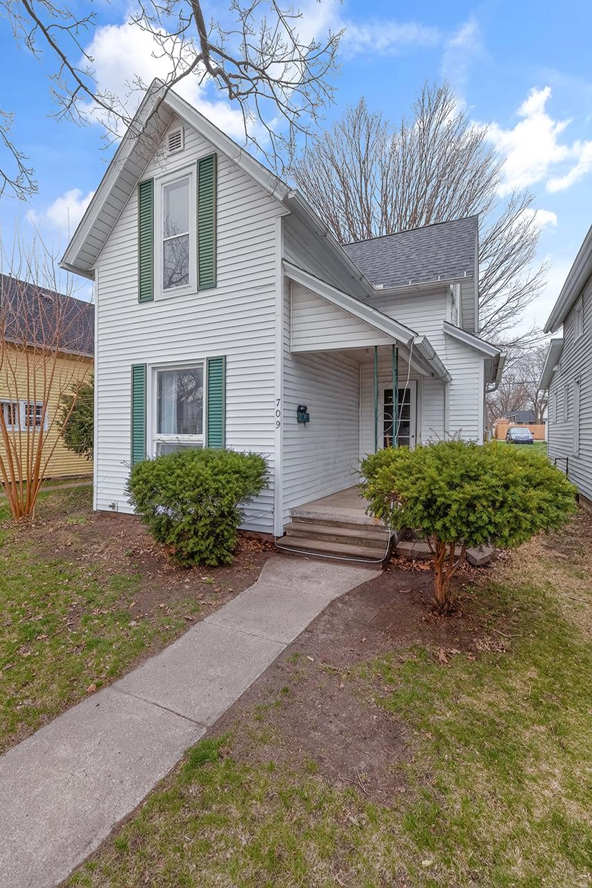 Photo 1 of 709 Emerson Street
