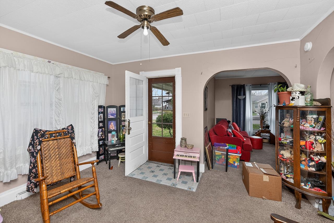 Photo 5 of 709 Emerson Street