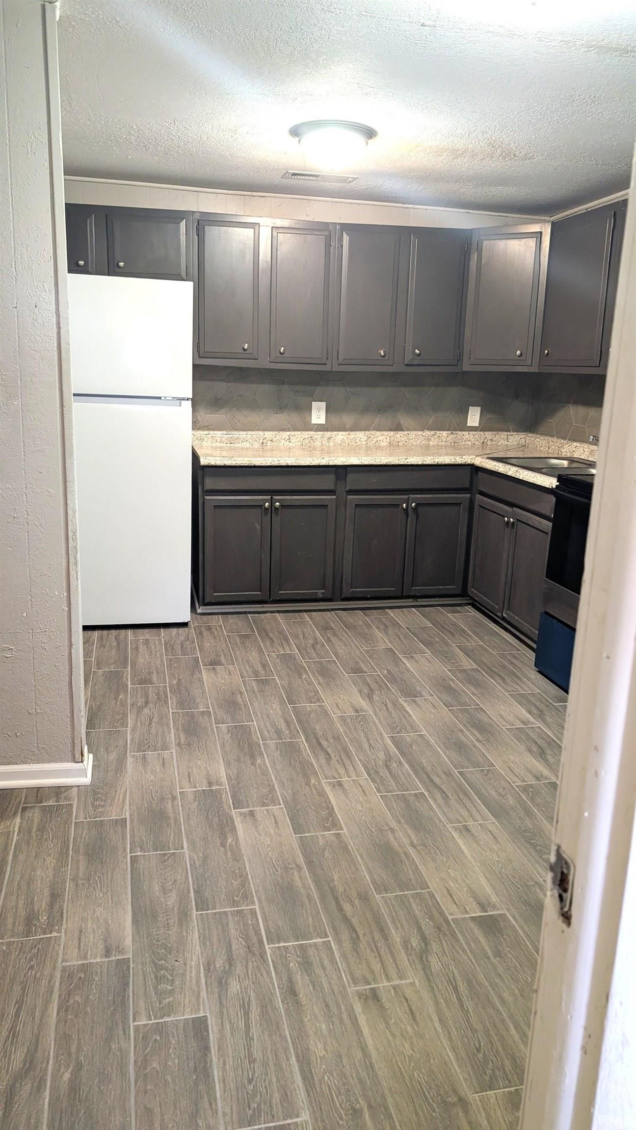 Photo 4 of 1745 E Market Street