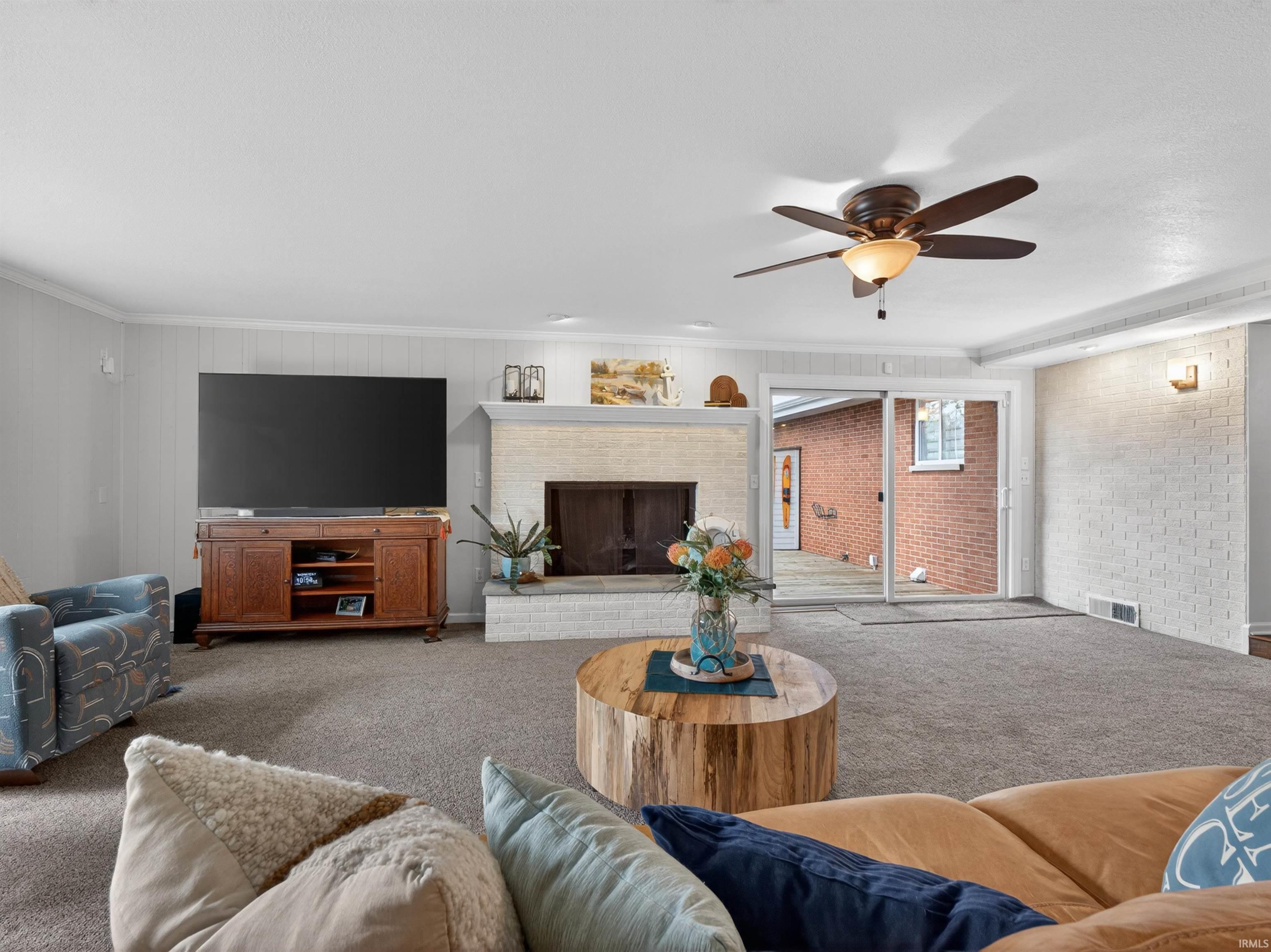 Photo 12 of 714 S Harkless Drive
