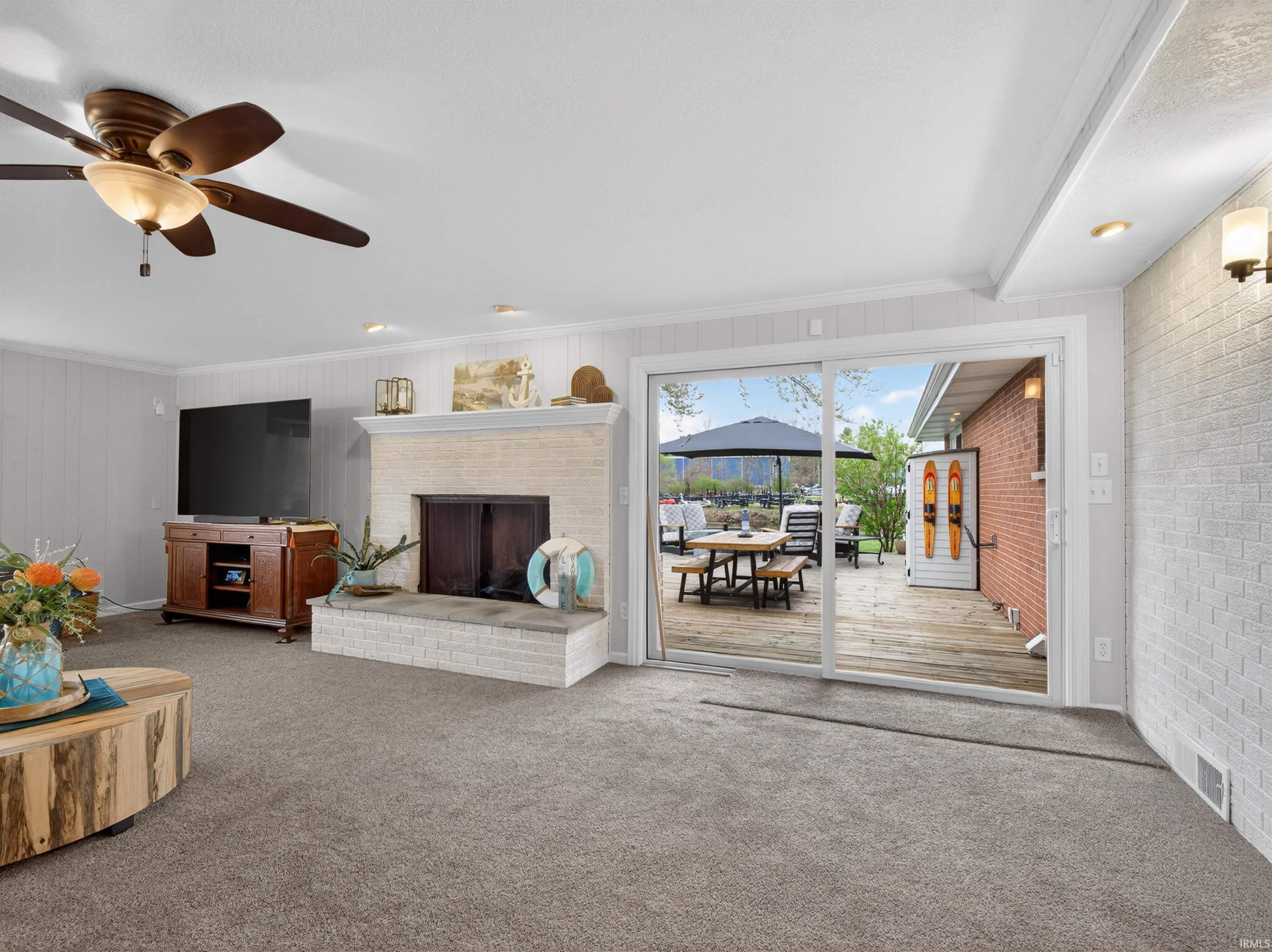 Photo 13 of 714 S Harkless Drive