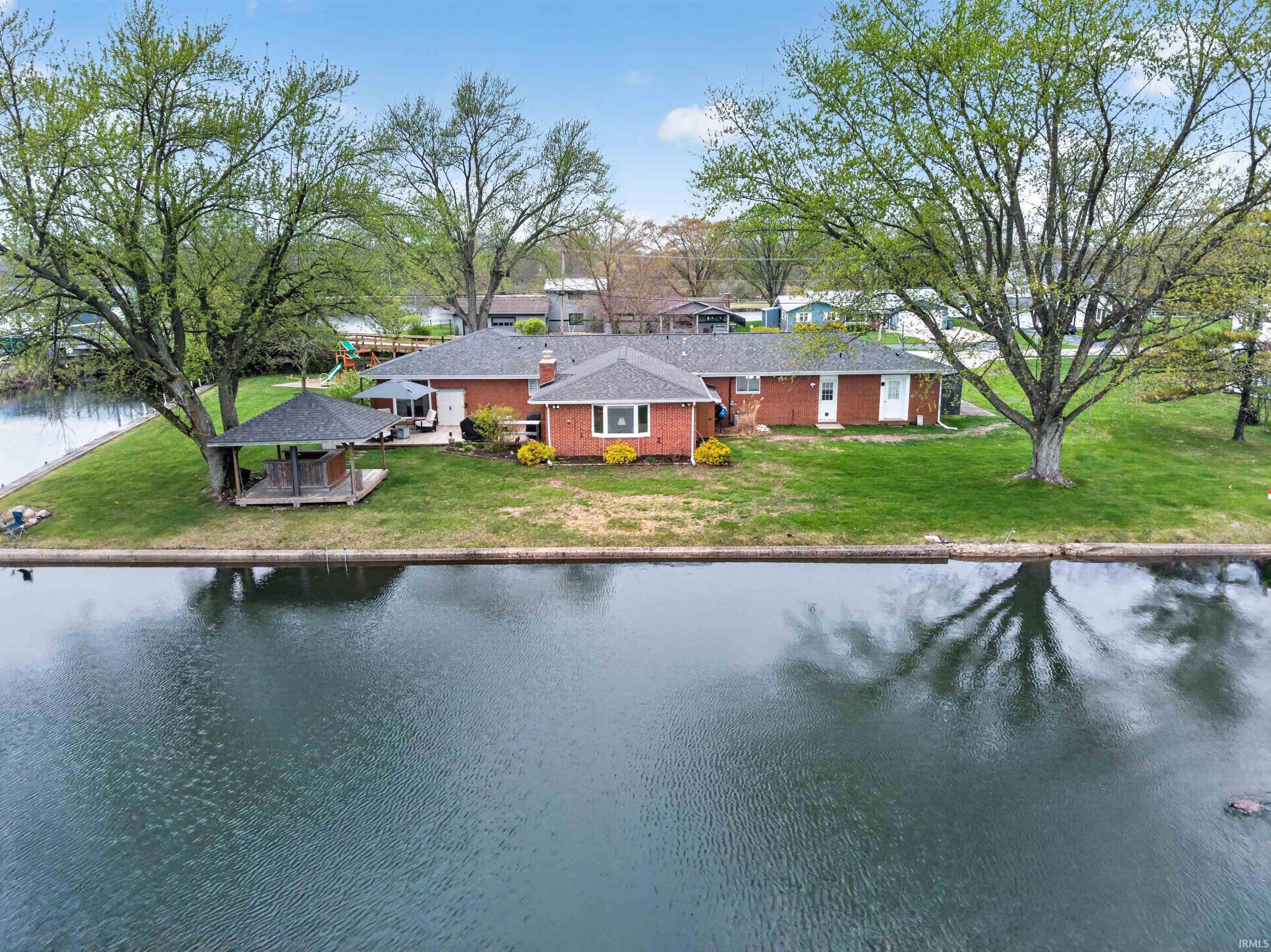 Photo 3 of 714 S Harkless Drive